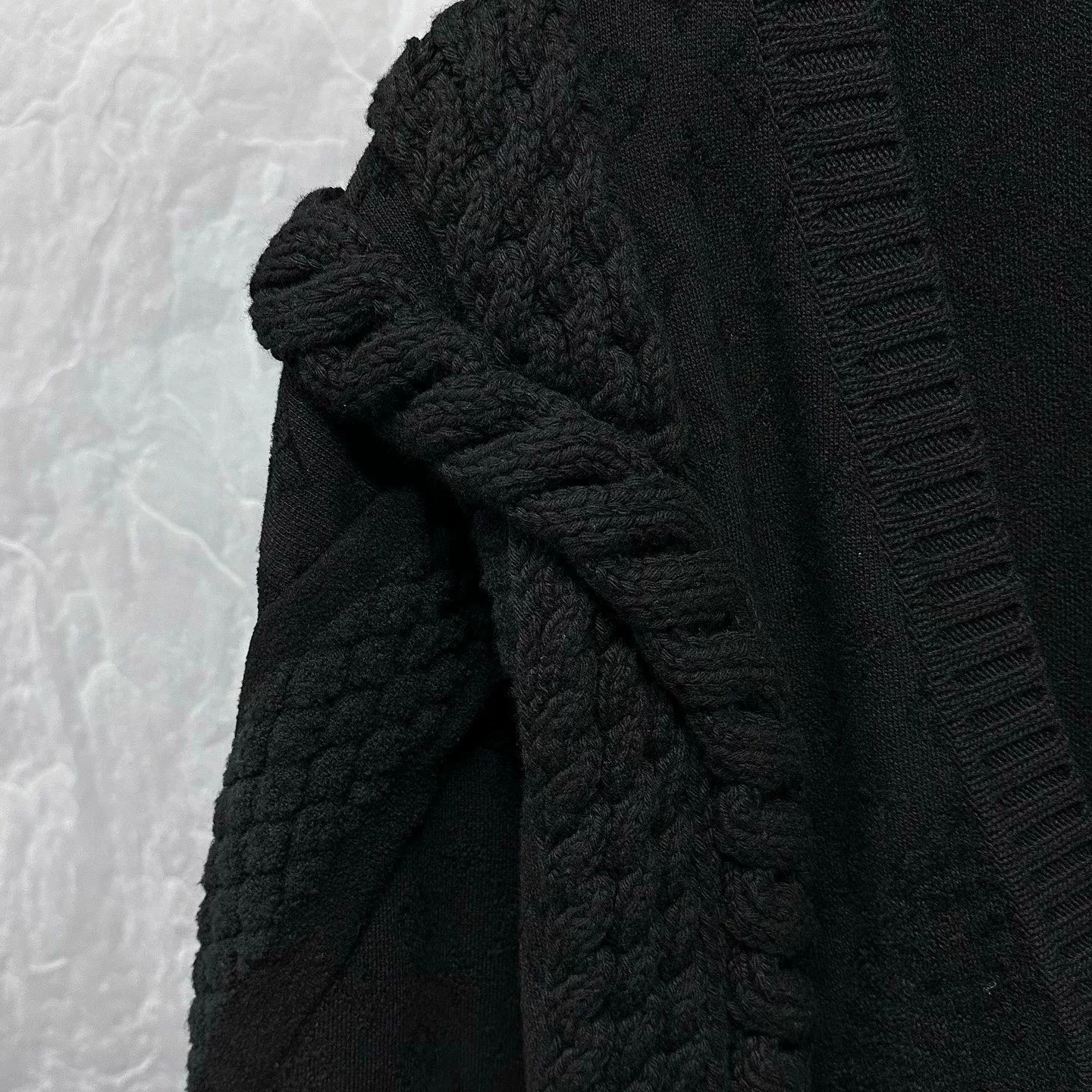 Louis Vuitton SS25 V-neck Asymmetric Knit Cardigan — detail