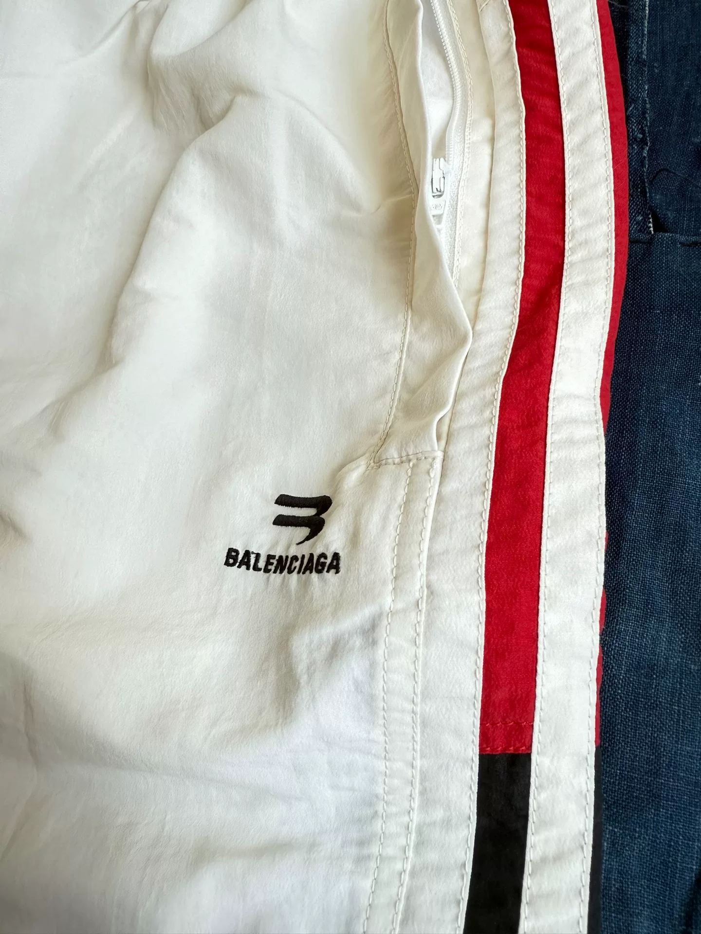 Balenciaga White Side Stripe Sweatpants — label