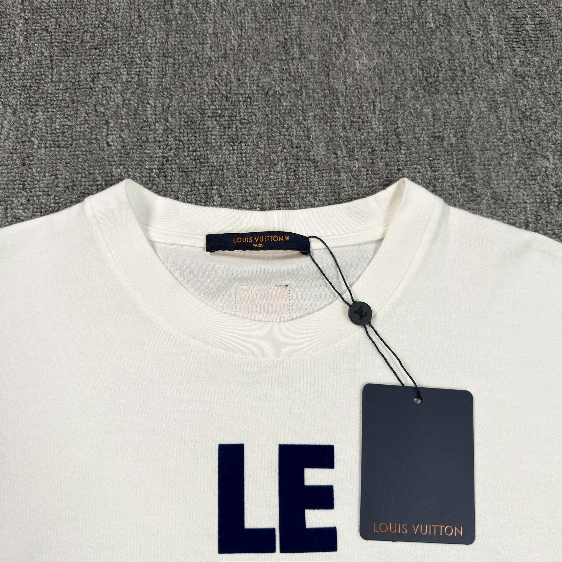 Louis Vuitton Earth Logo White T-Shirt — detail