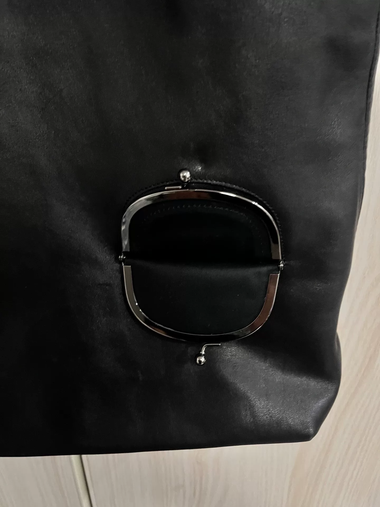 Yohji Yamamoto 22AW Leather Tote Bag — detail