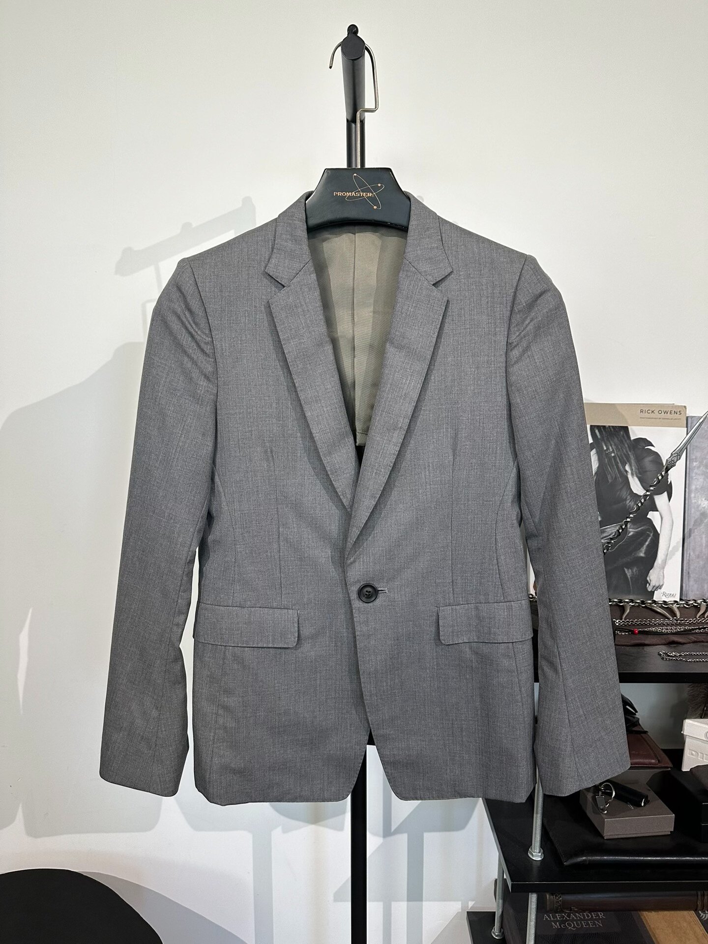 Julius_7 Gray Slim-Fit Wool Blazer