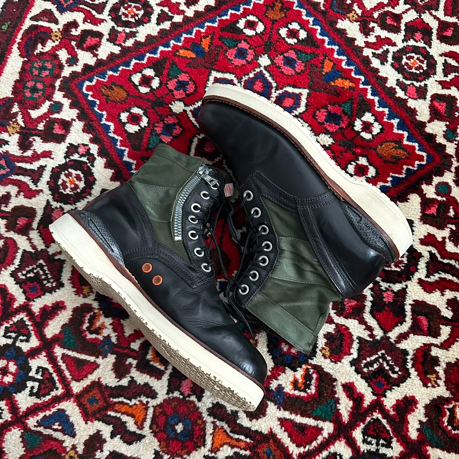 visvim 10ss 7-Hole Boots — label