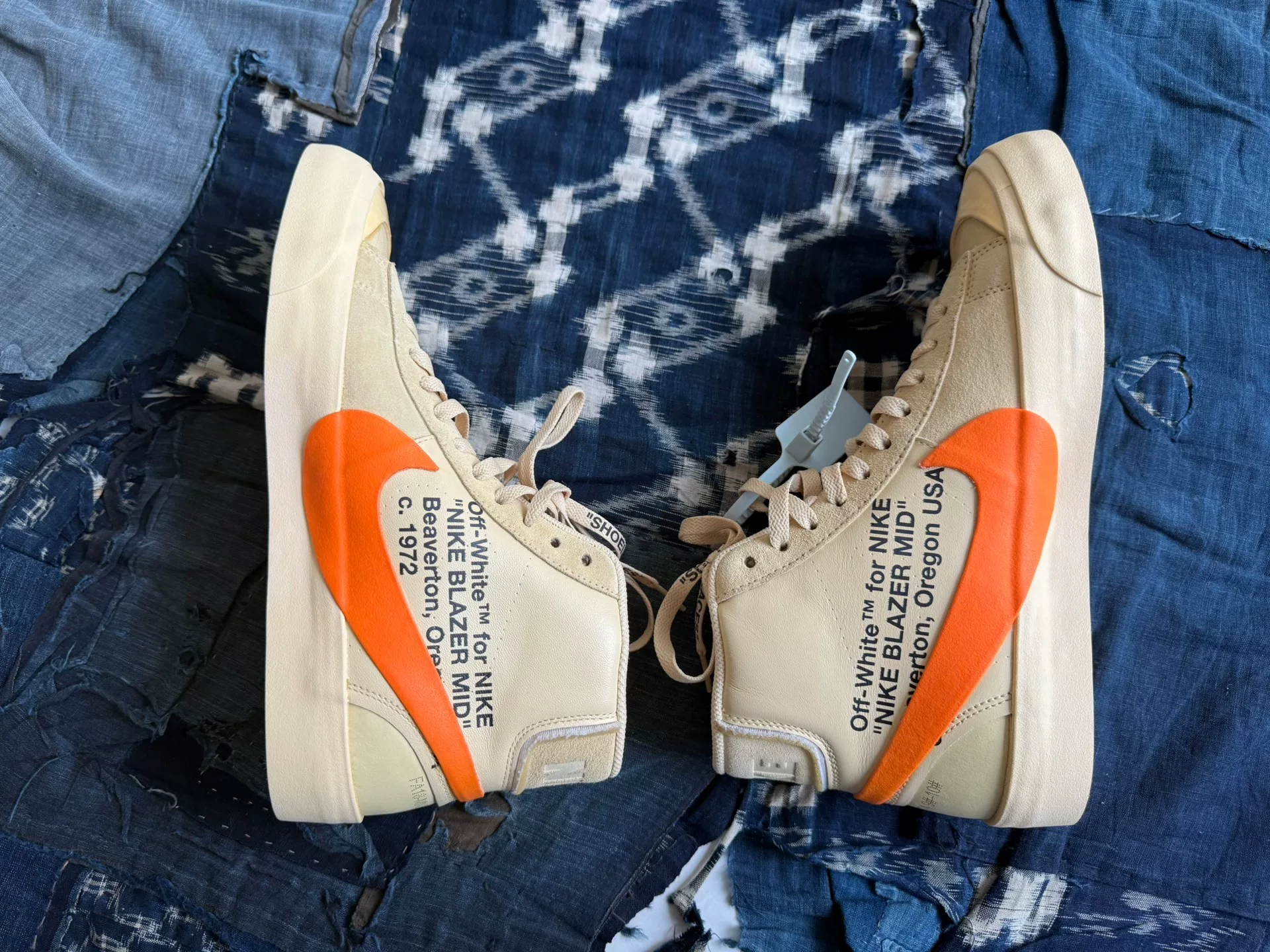 OFF-WHITE x Nike Blazer All Hallows Eve — label