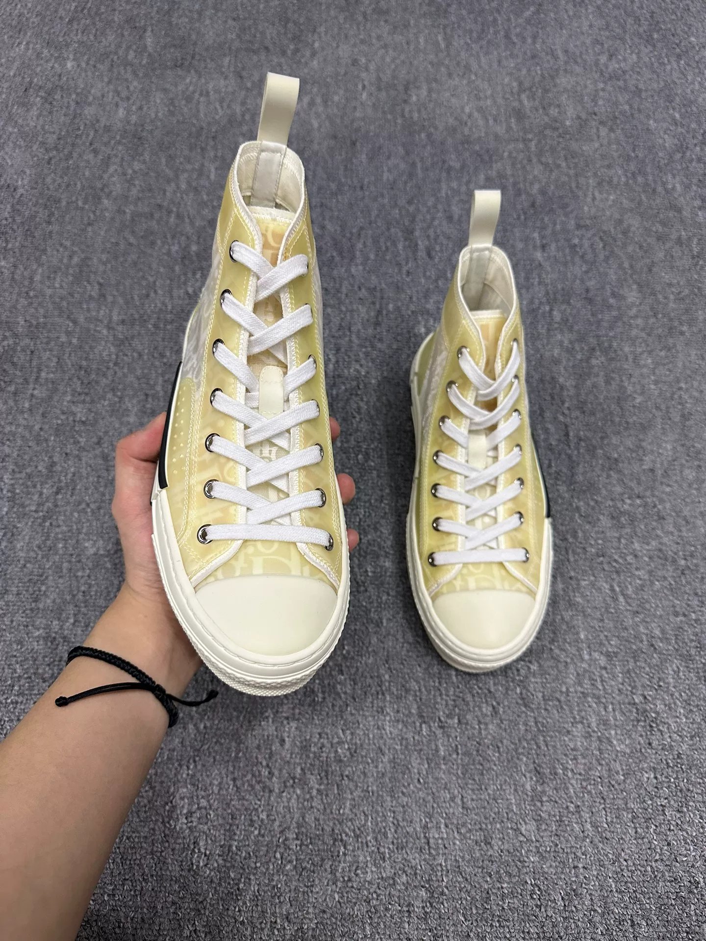 Dior High-Top Sneakers Size 37 — detail