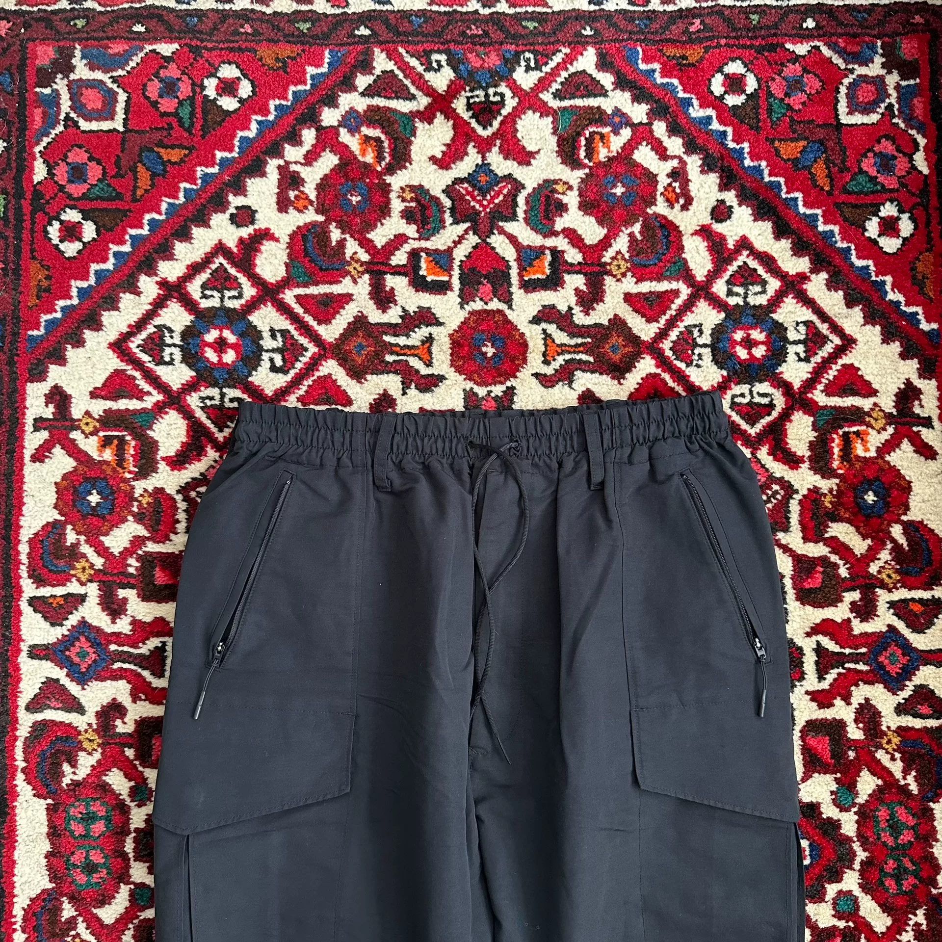 Y-3 Yohji Yamamoto Cropped Pants — detail