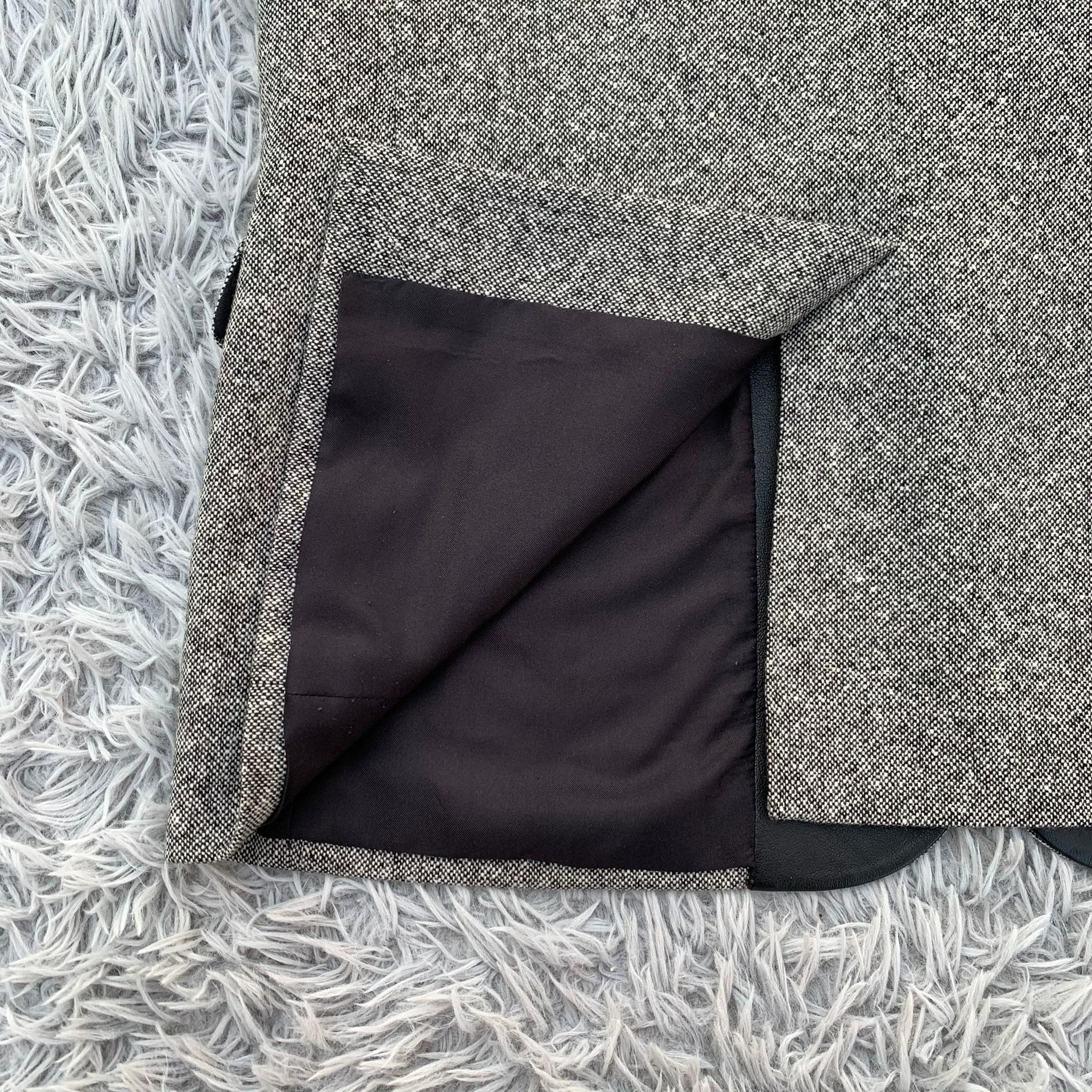 Saint Laurent Gray Wool Leather Collar Blazer — label