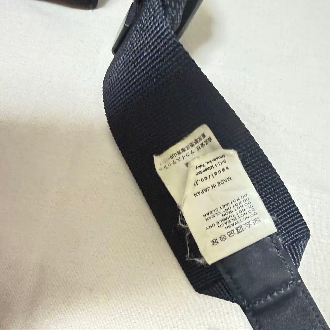 sacai × PORTER 3-in-1 Body Bag — label
