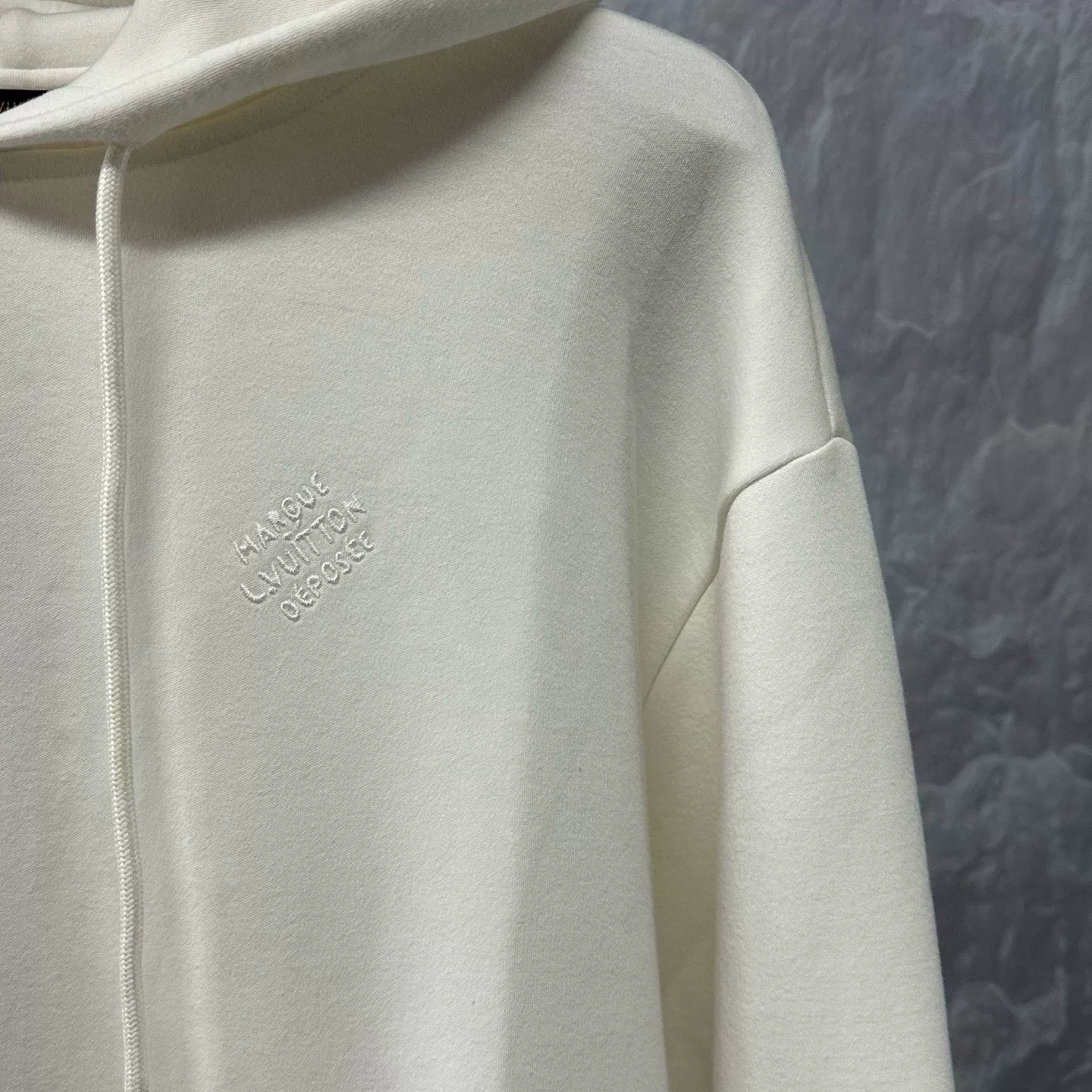 Louis Vuitton SS24 Logo Hoodie XL — detail