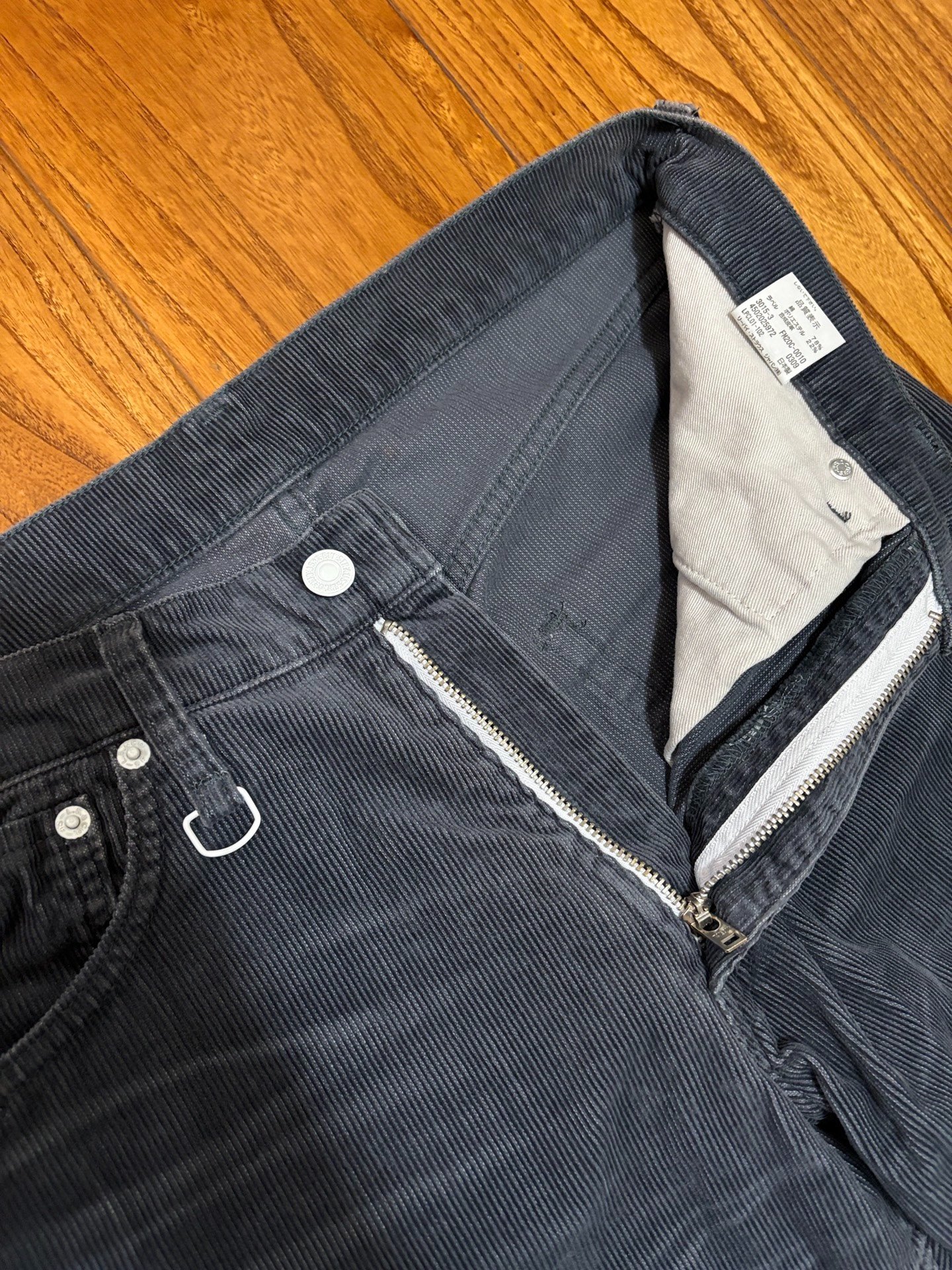 Levi's Fenom Crush Corduroy Casual Pants — back