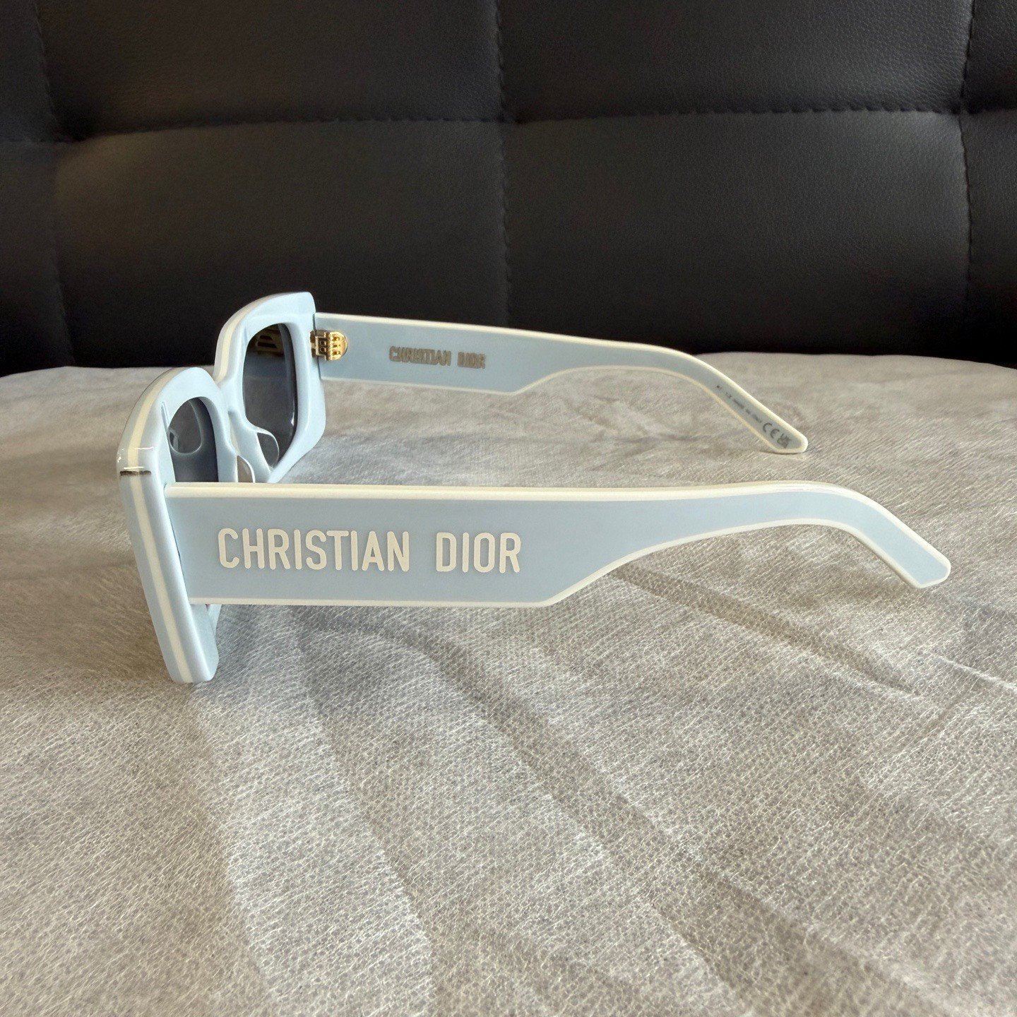 Dior Rectangular Blue Sunglasses — label