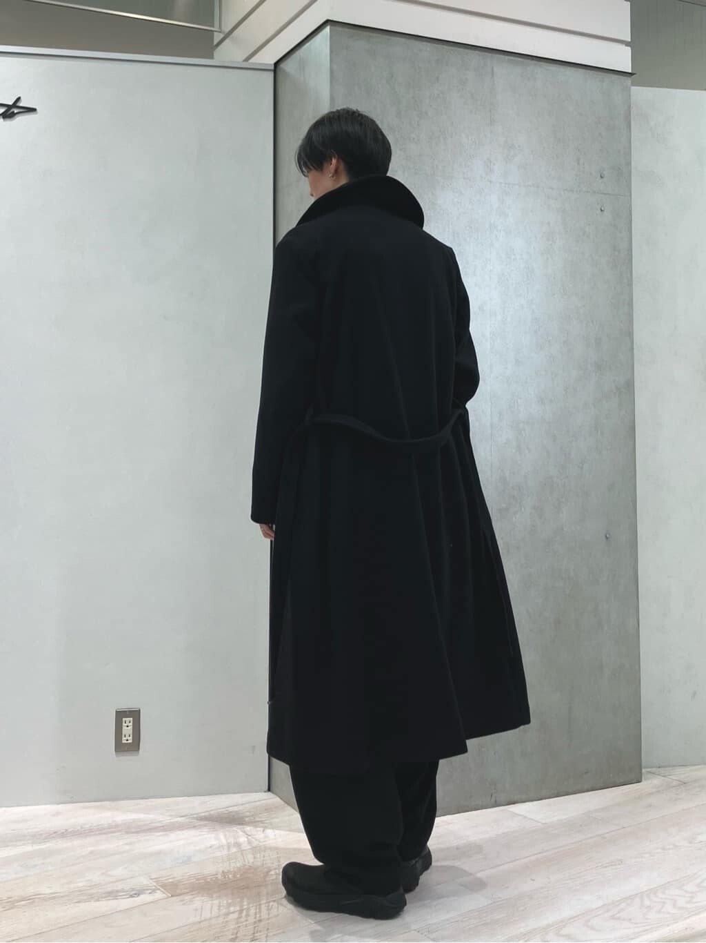 Yohji Yamamoto 23AW Stand Collar Belted Coat — detail