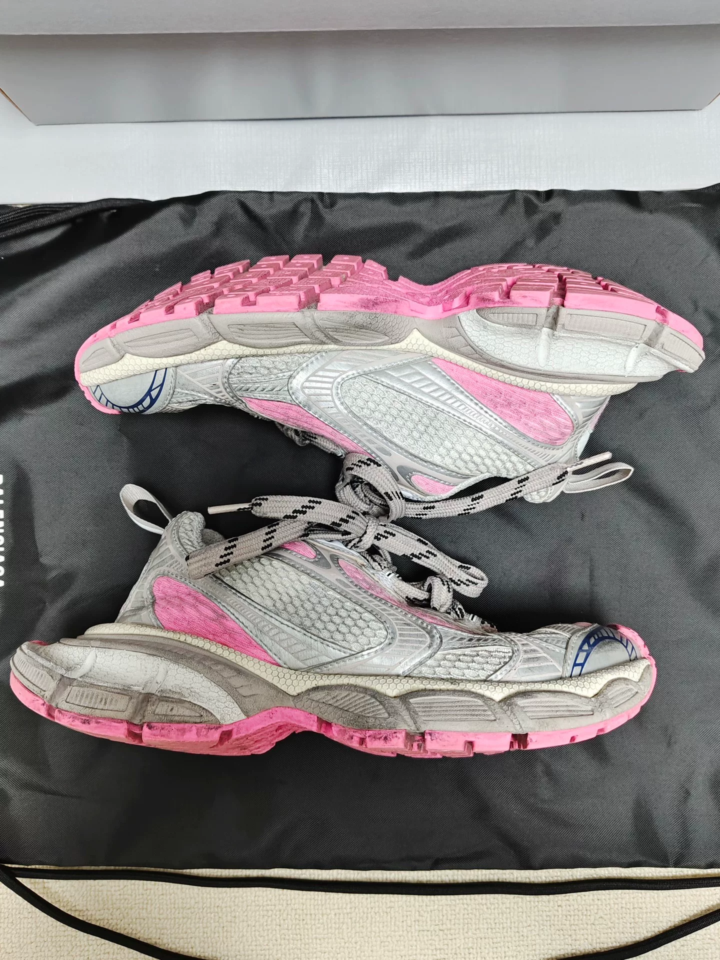 Balenciaga 3XL Low-Top Distressed Pink Sneakers — label