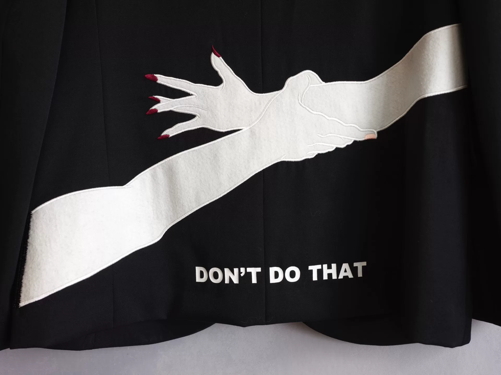 Yohji Yamamoto 22AW Butterfly Hand Jacket — detail