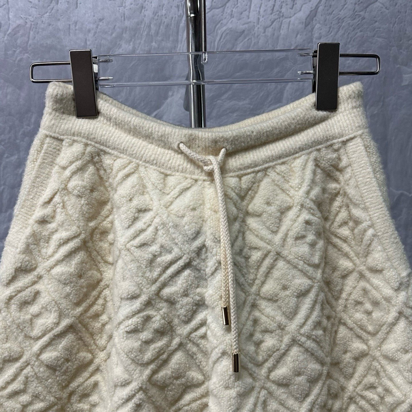 Louis Vuitton Embossed Knit Shorts FW24 — detail