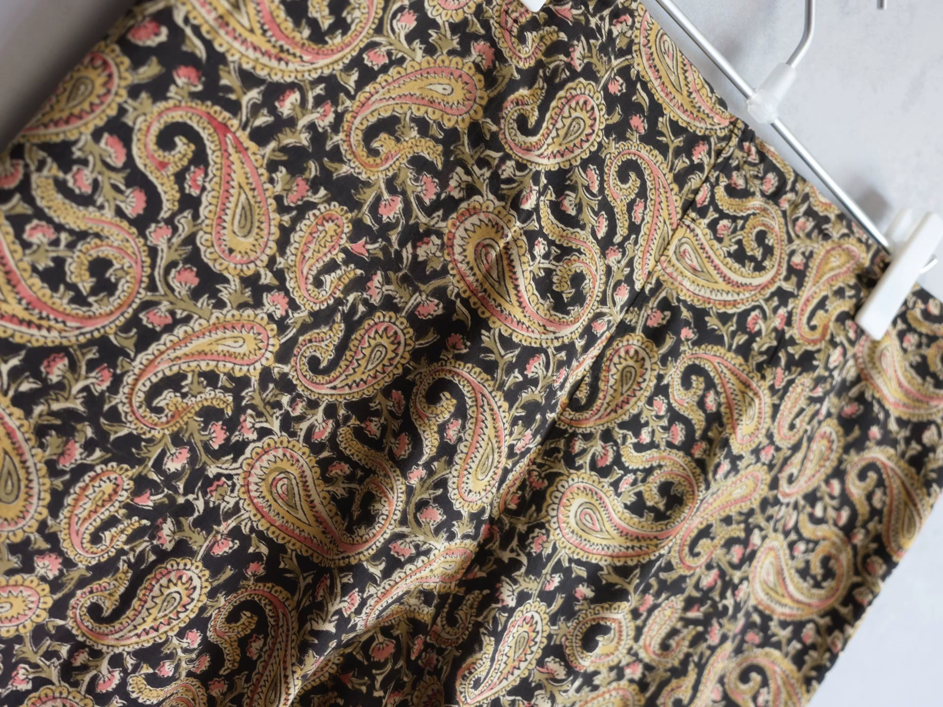Yohji Yamamoto 23SS Paisley Straight Pants — label
