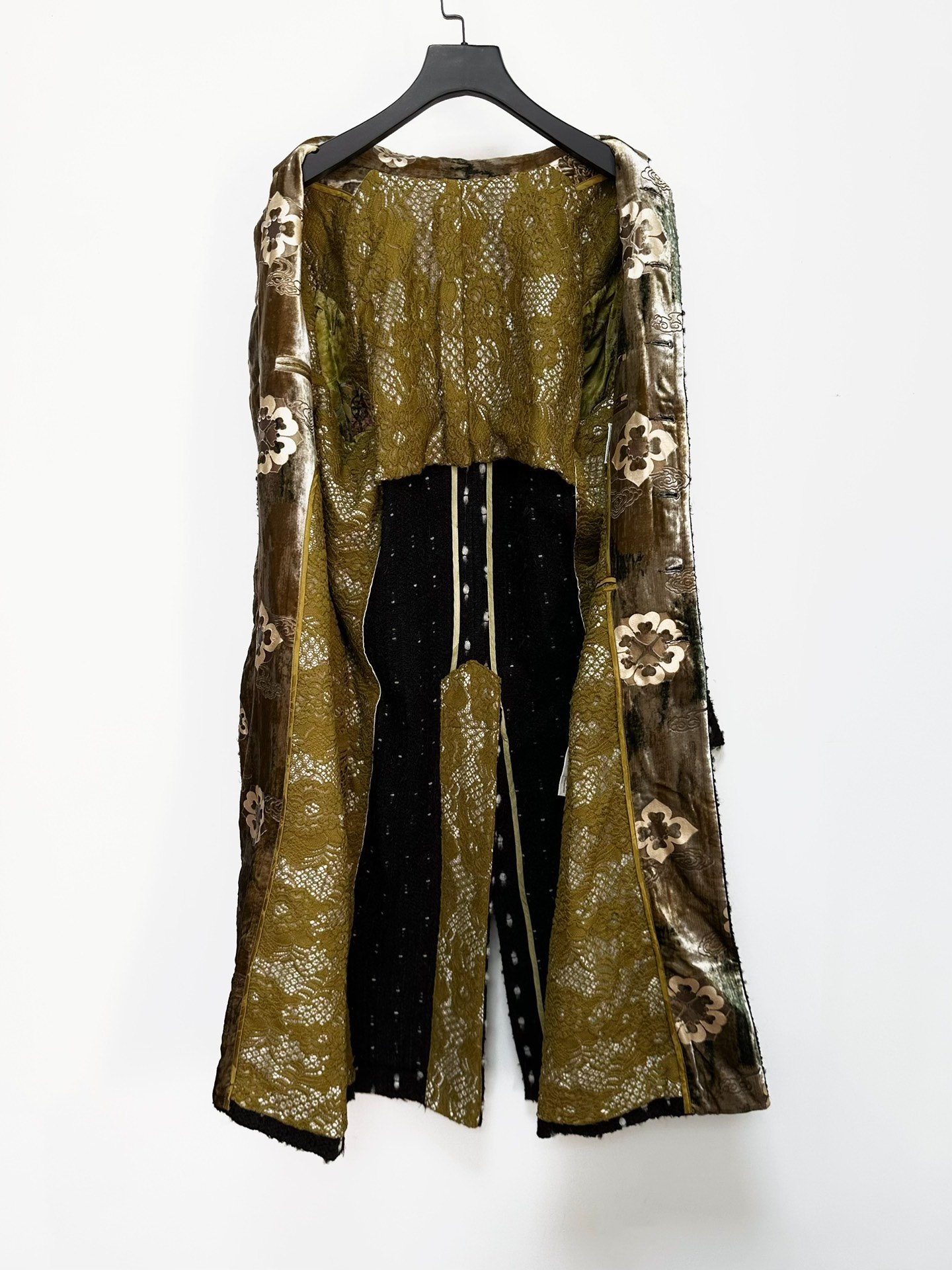 Communs Vintage Double-Sided Coat — detail