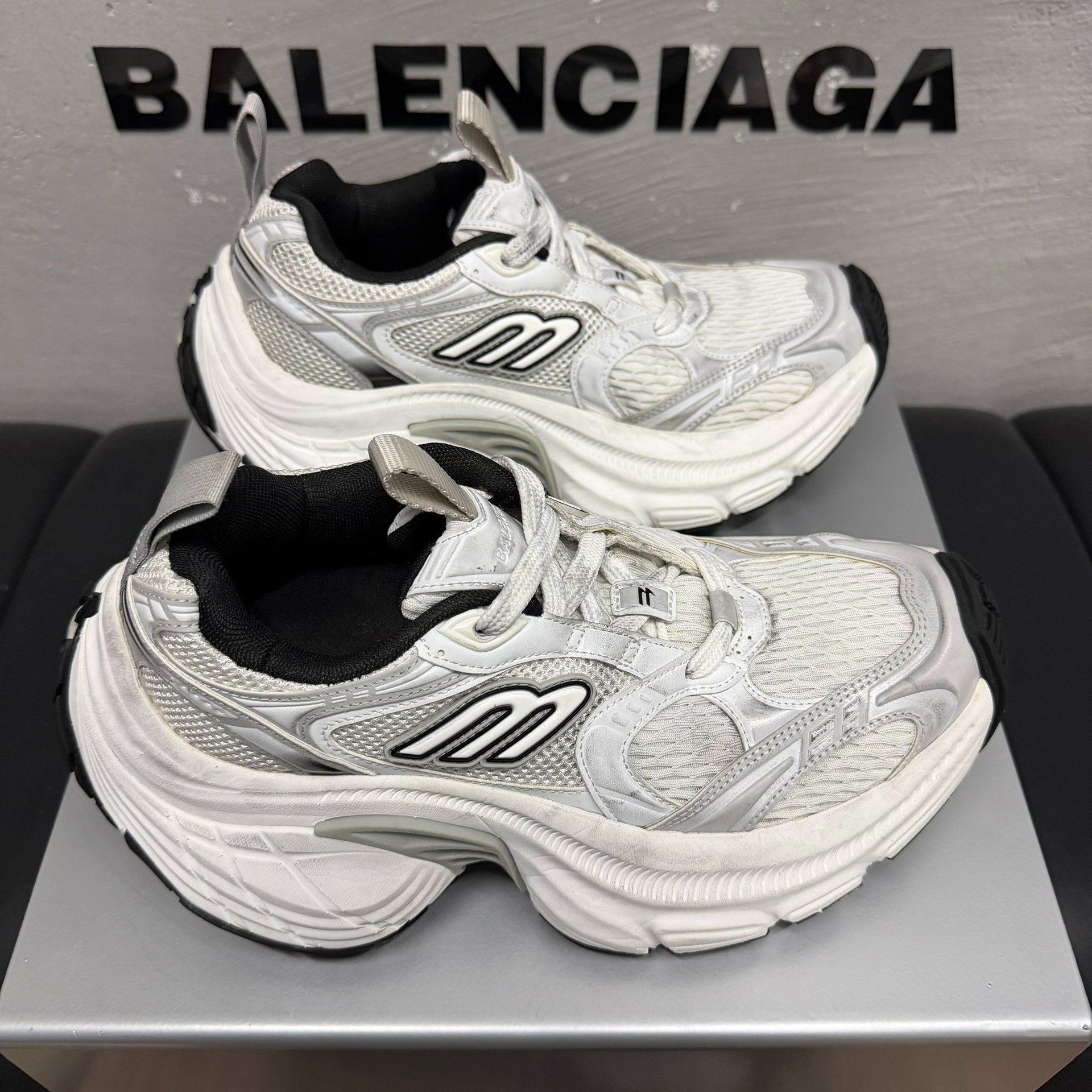 Balenciaga 10XL Women's White Gray Shoes 36 — back