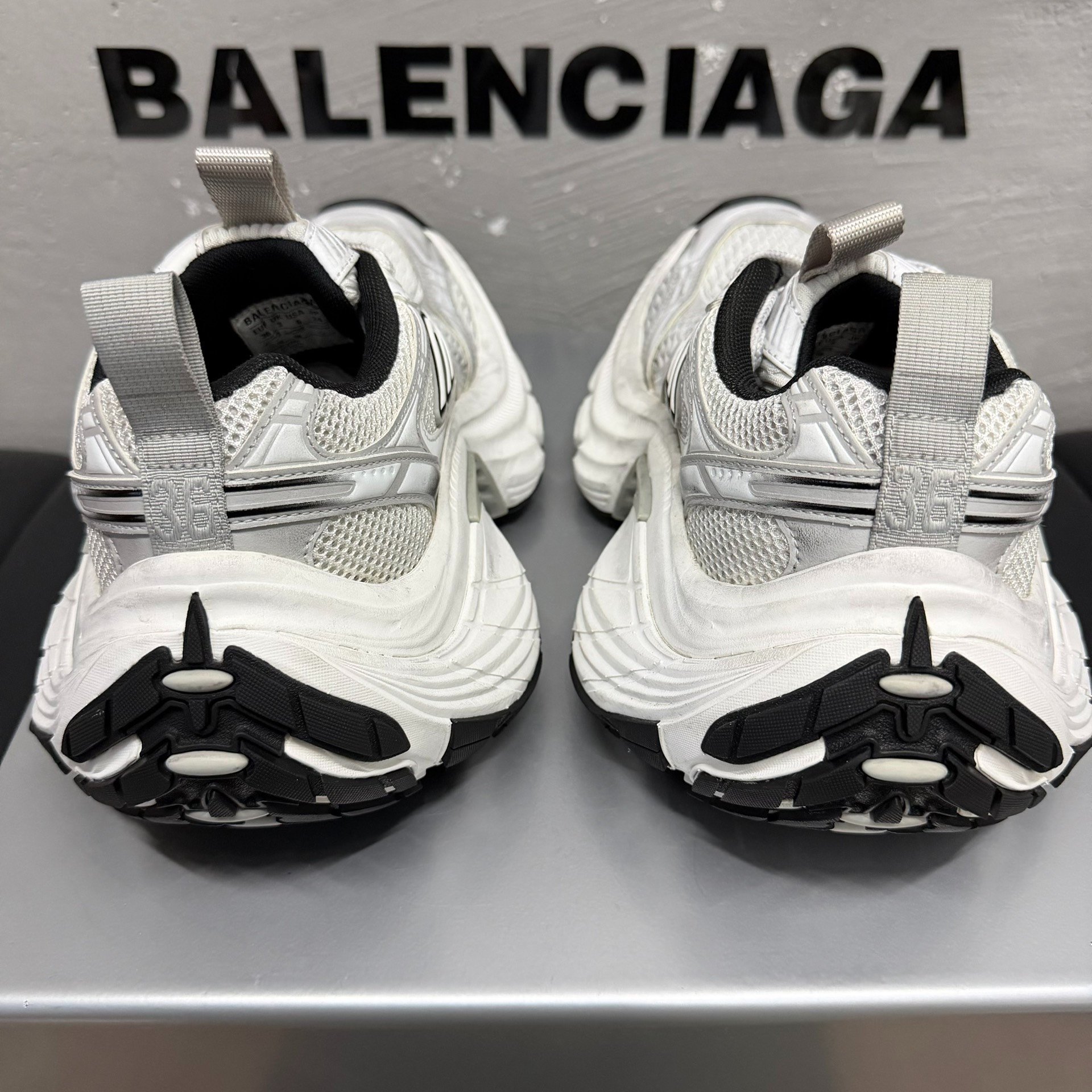 Balenciaga 10XL Women's White Gray Shoes 36 — label