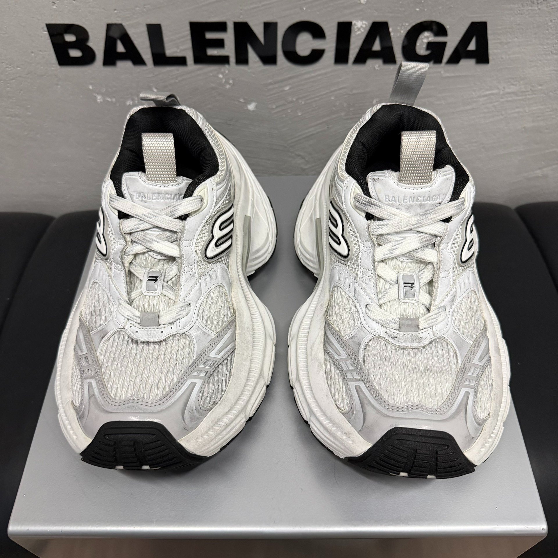 Balenciaga 10XL Women's White Gray Shoes 36 — front