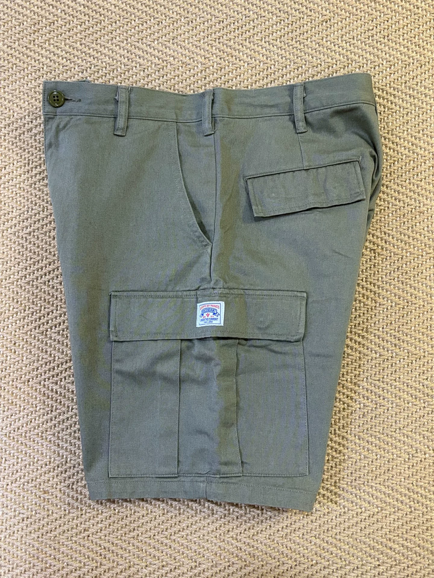 DESCENDANT DWU Cargo Shorts — detail