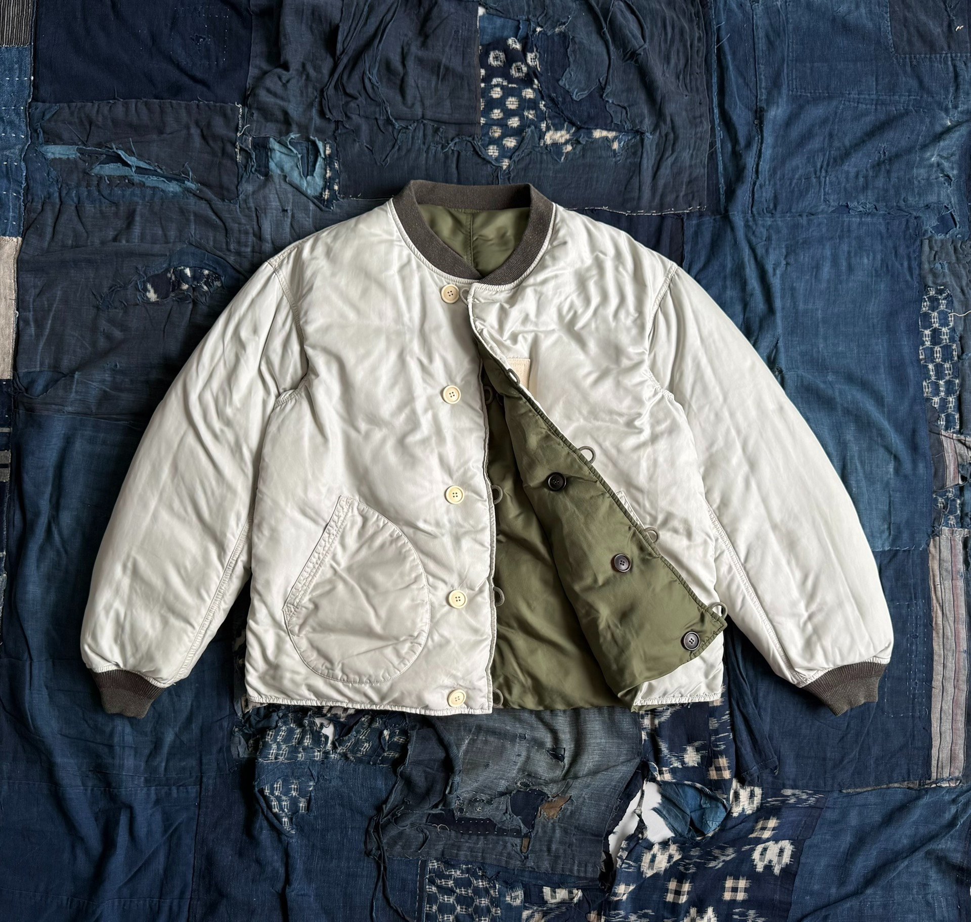 VISVIM 23AW CORPS Down Jacket — label