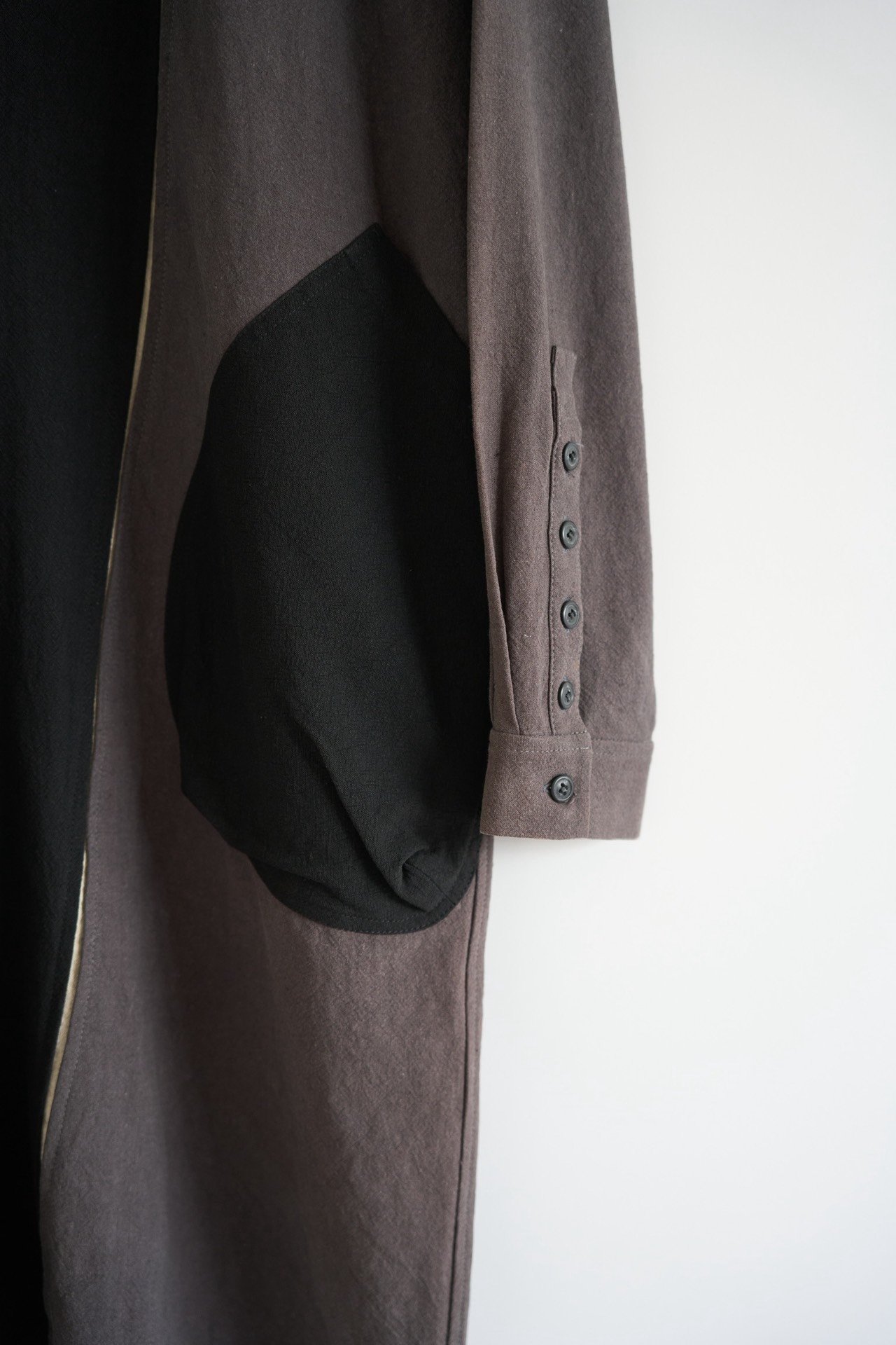 Professor.E Diagonal Bk-Brn Long Shirt — back