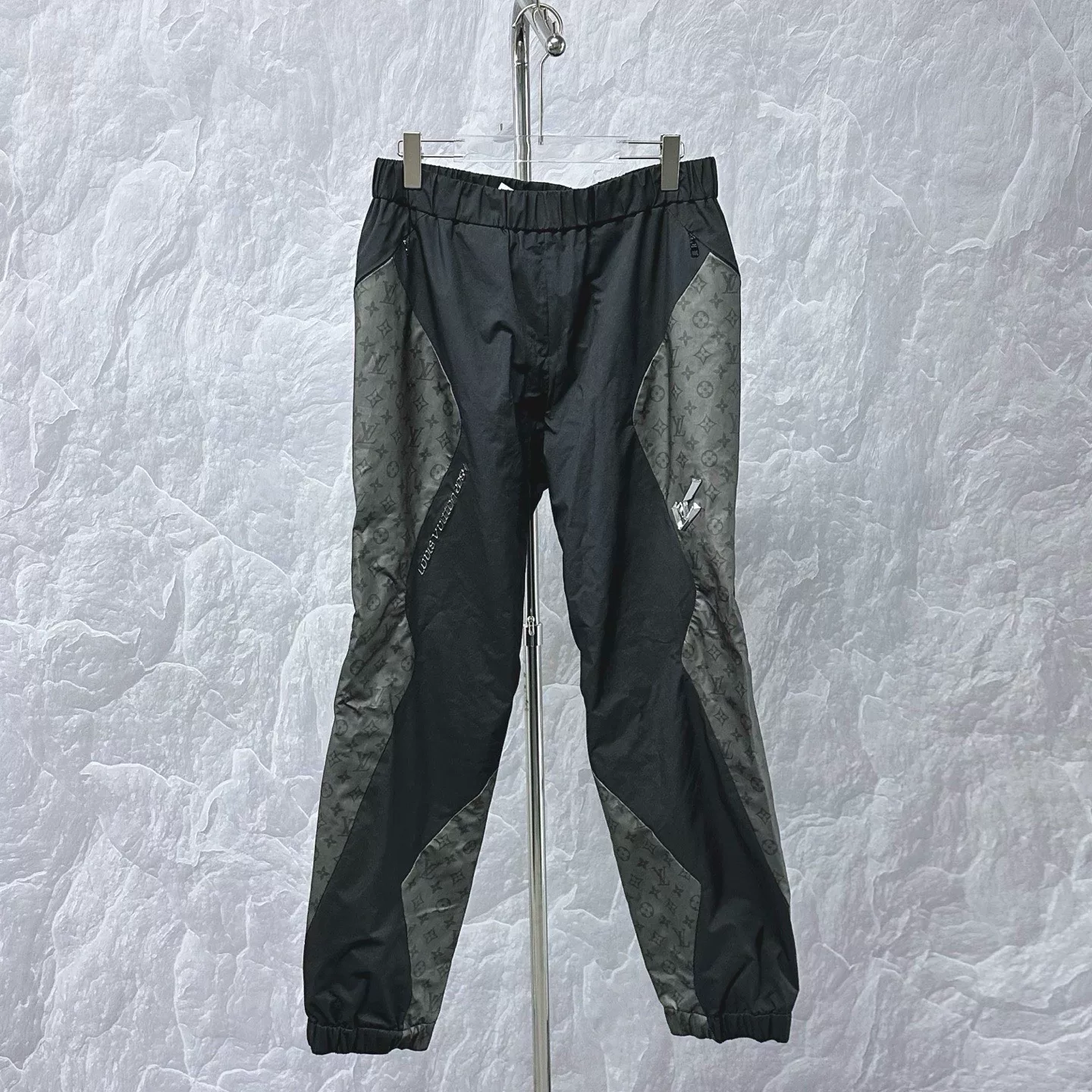 Louis Vuitton Heat-Sensitive Spliced Print Pants