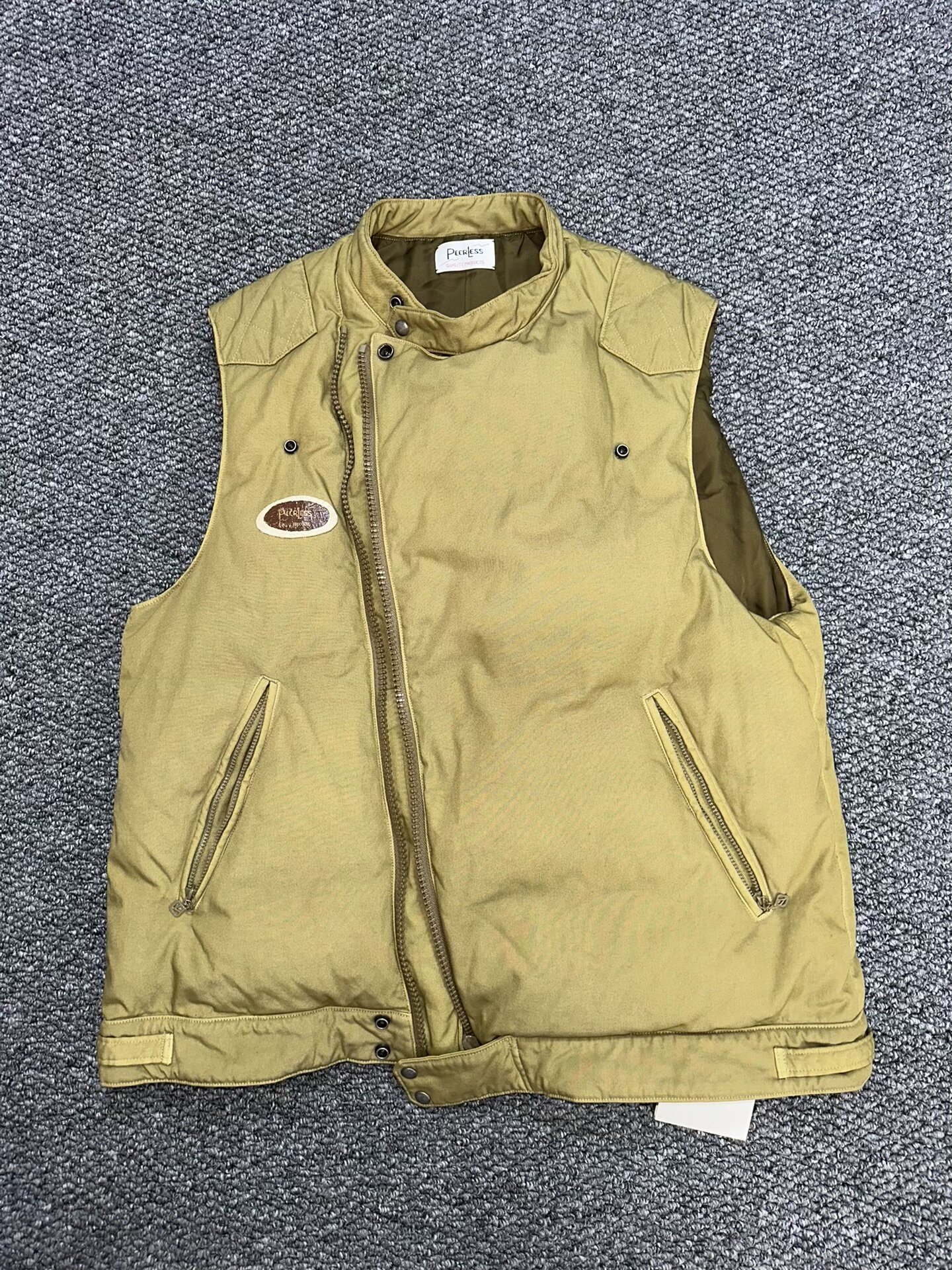 visvim strabler down vest