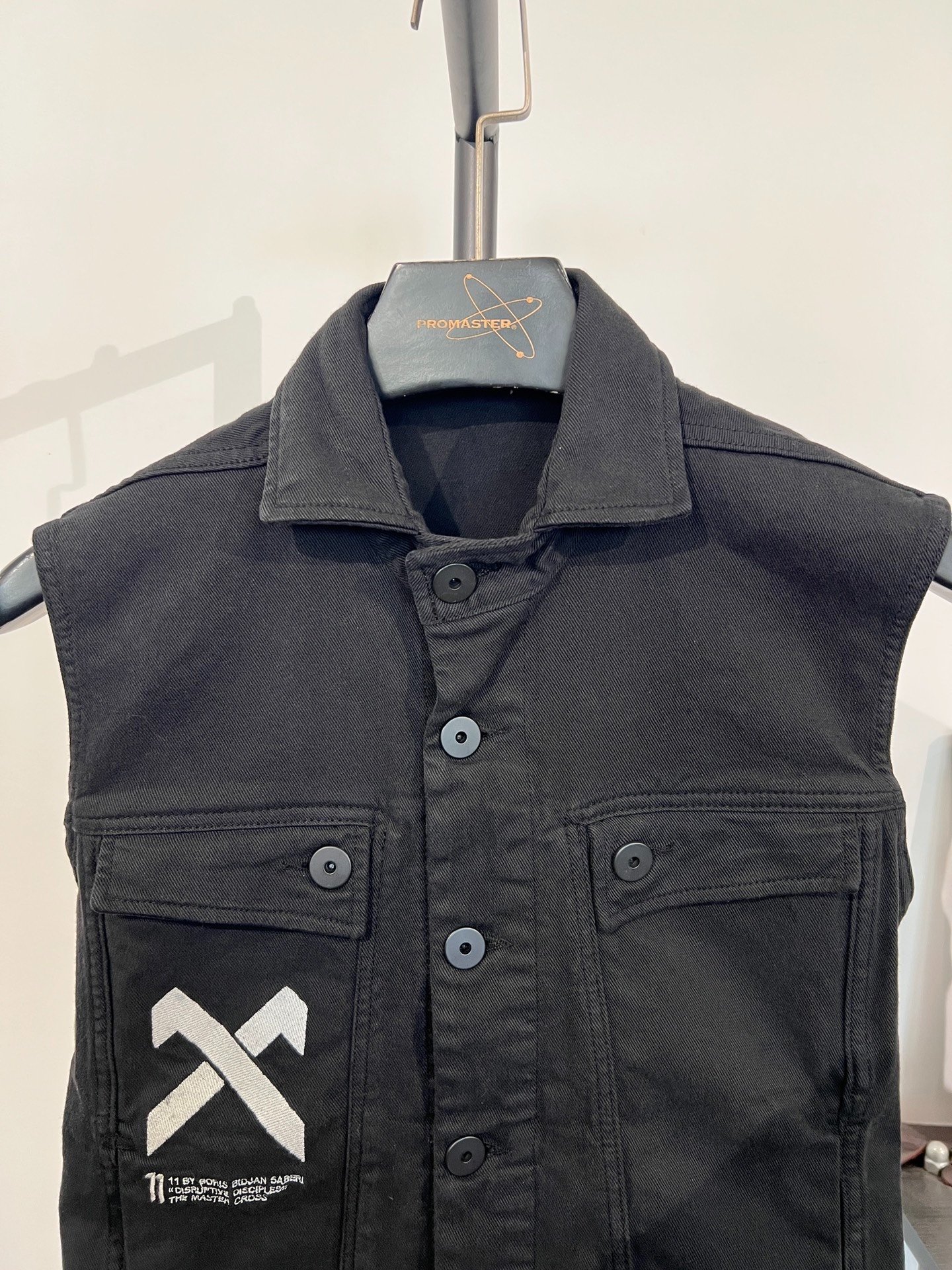 Boris Bidjan Saberi Silver Arrow Black Vest — detail