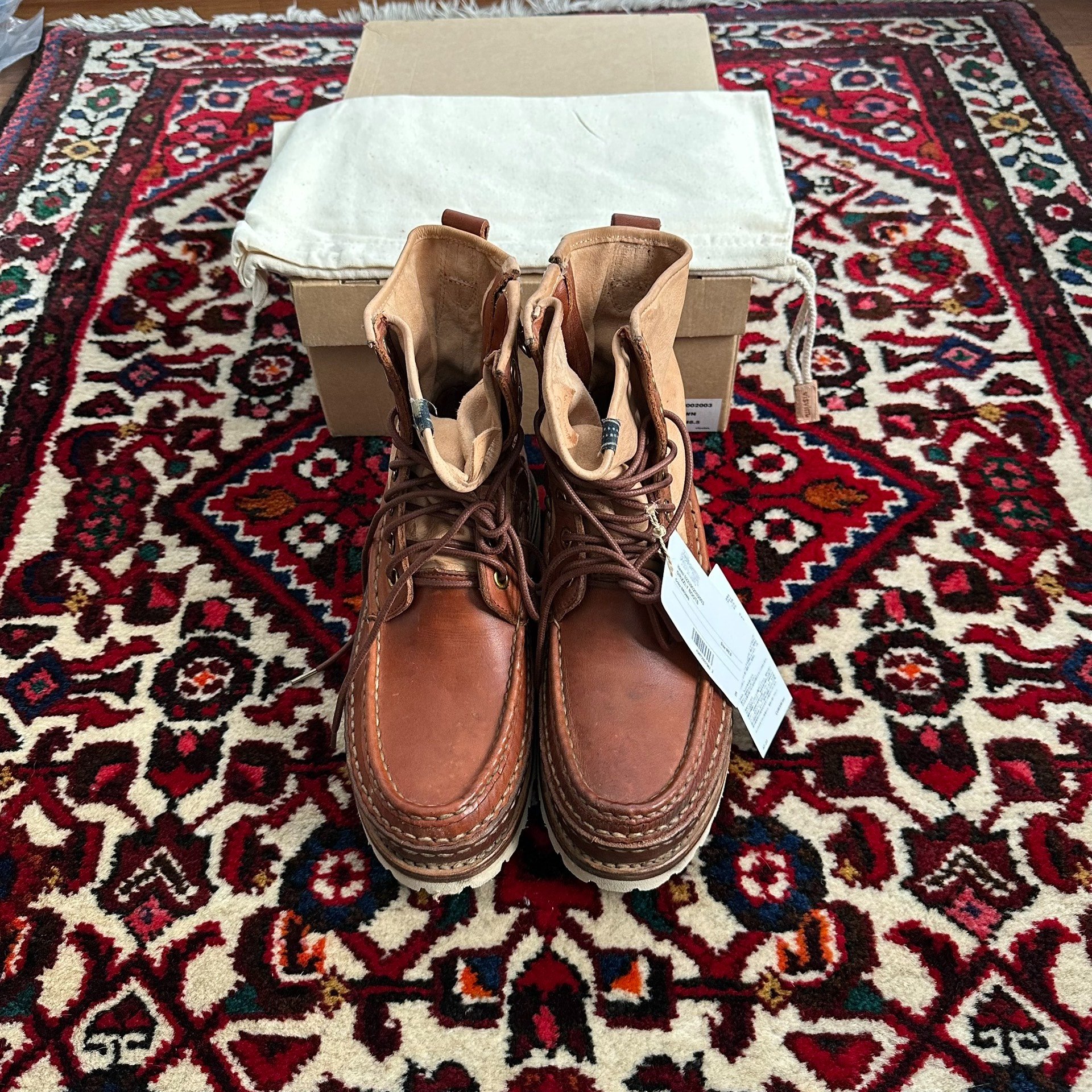 VISVIM 23AW ICT GRIZZLY BOOTS — front