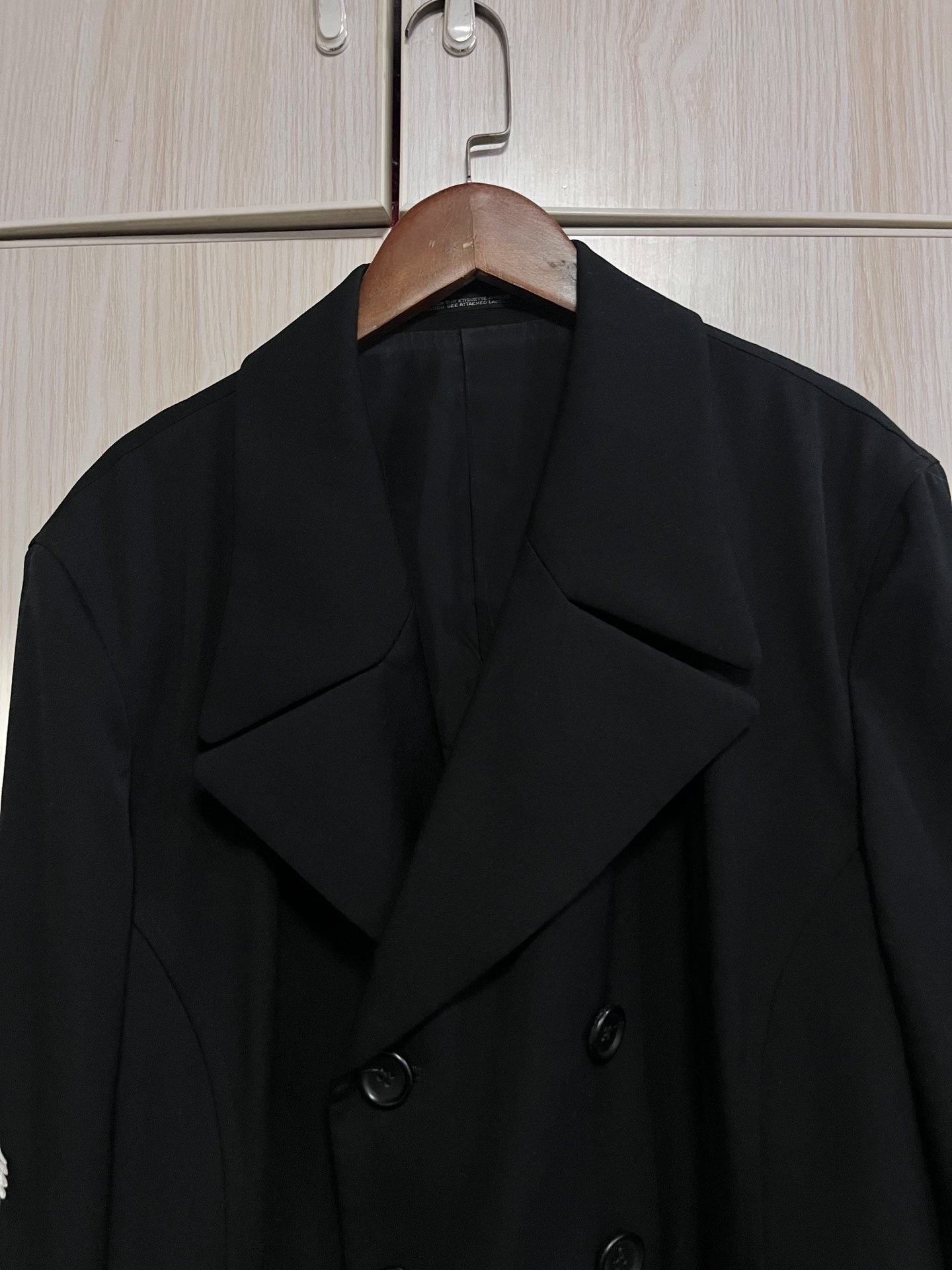Yohji Yamamoto Embroidered Crow Coat — label