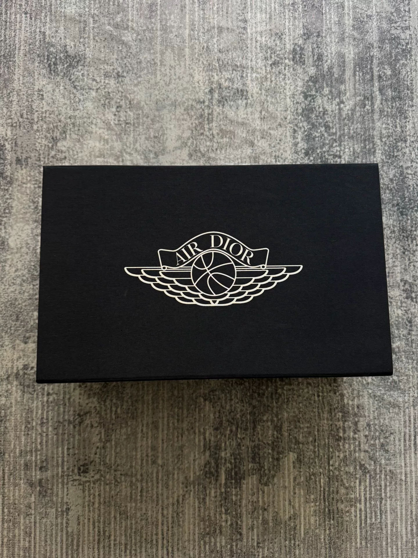 DIOR x Jordan Air Jordan 1 Retro — front