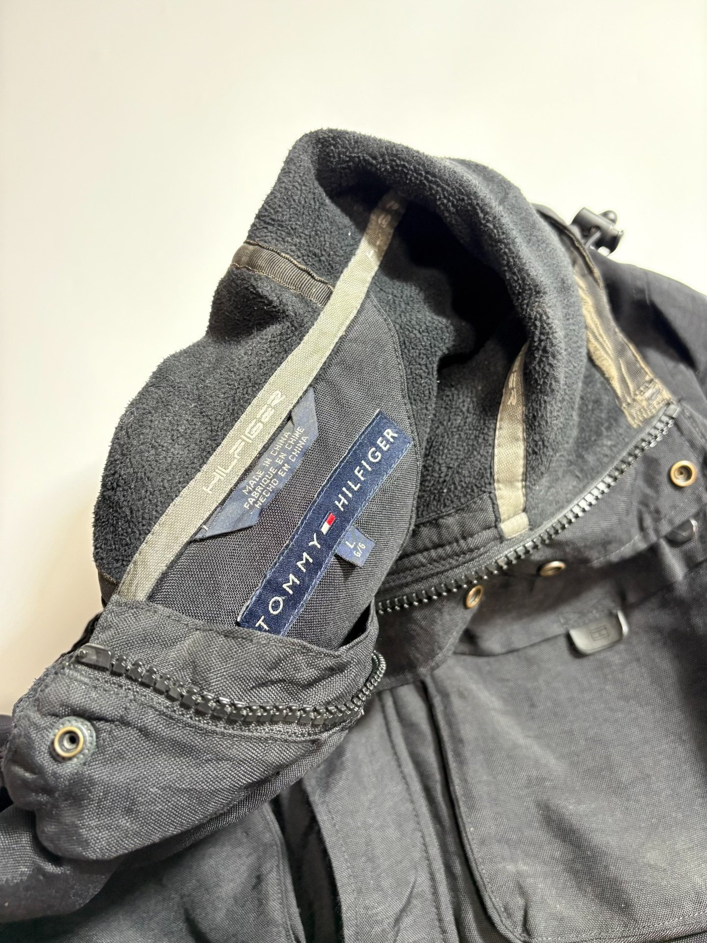 Tommy Hilfiger Survival Parka — label