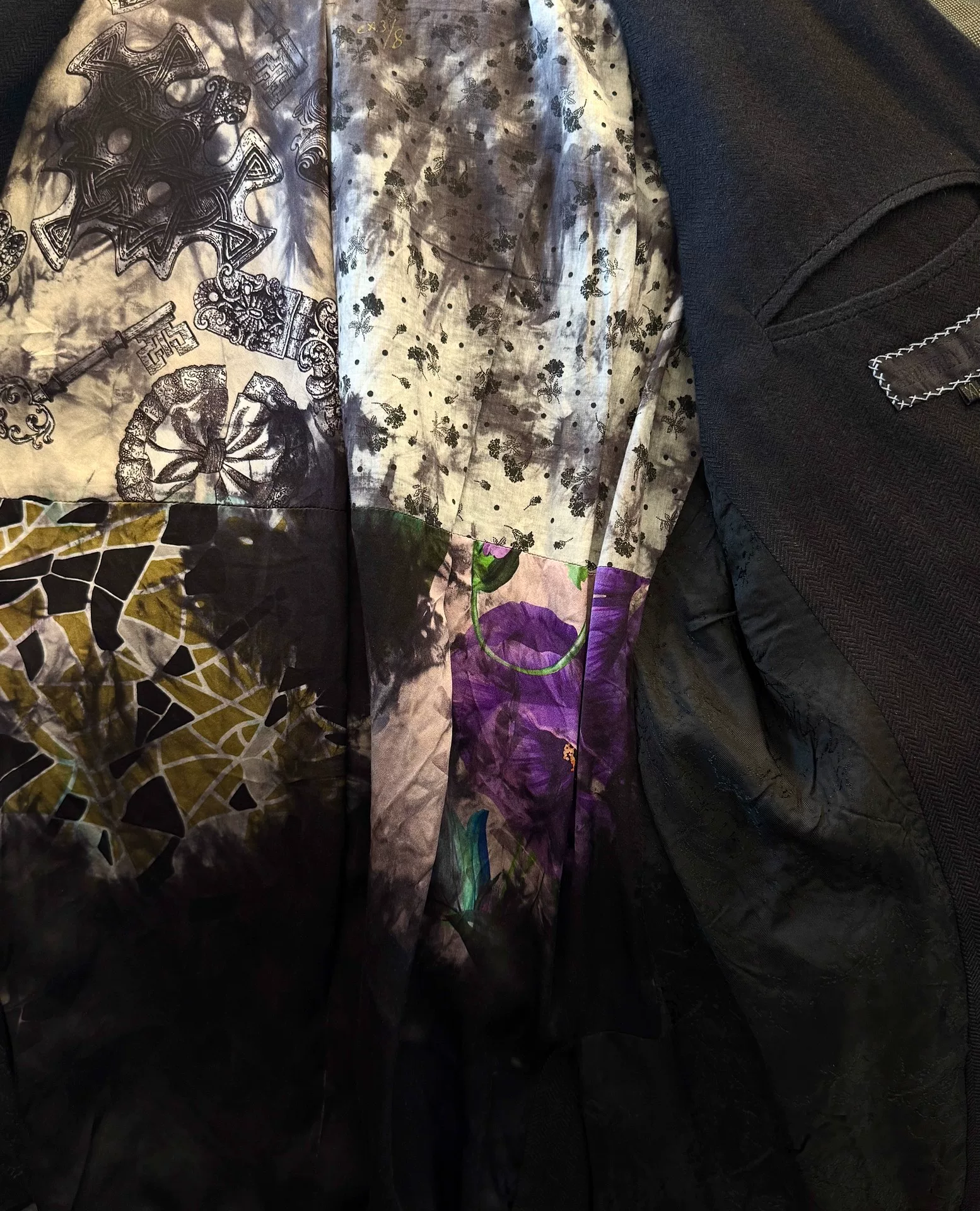 Geoffrey B Small Tony Leung Suit — detail