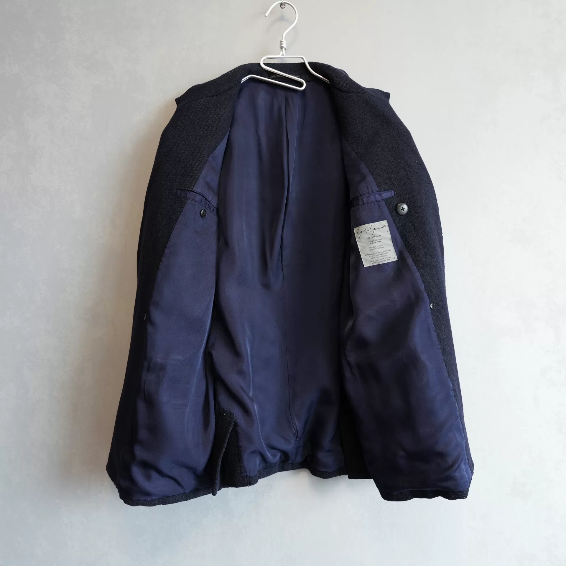 Yohji Yamamoto 88AW Double-Breasted Jacket — detail