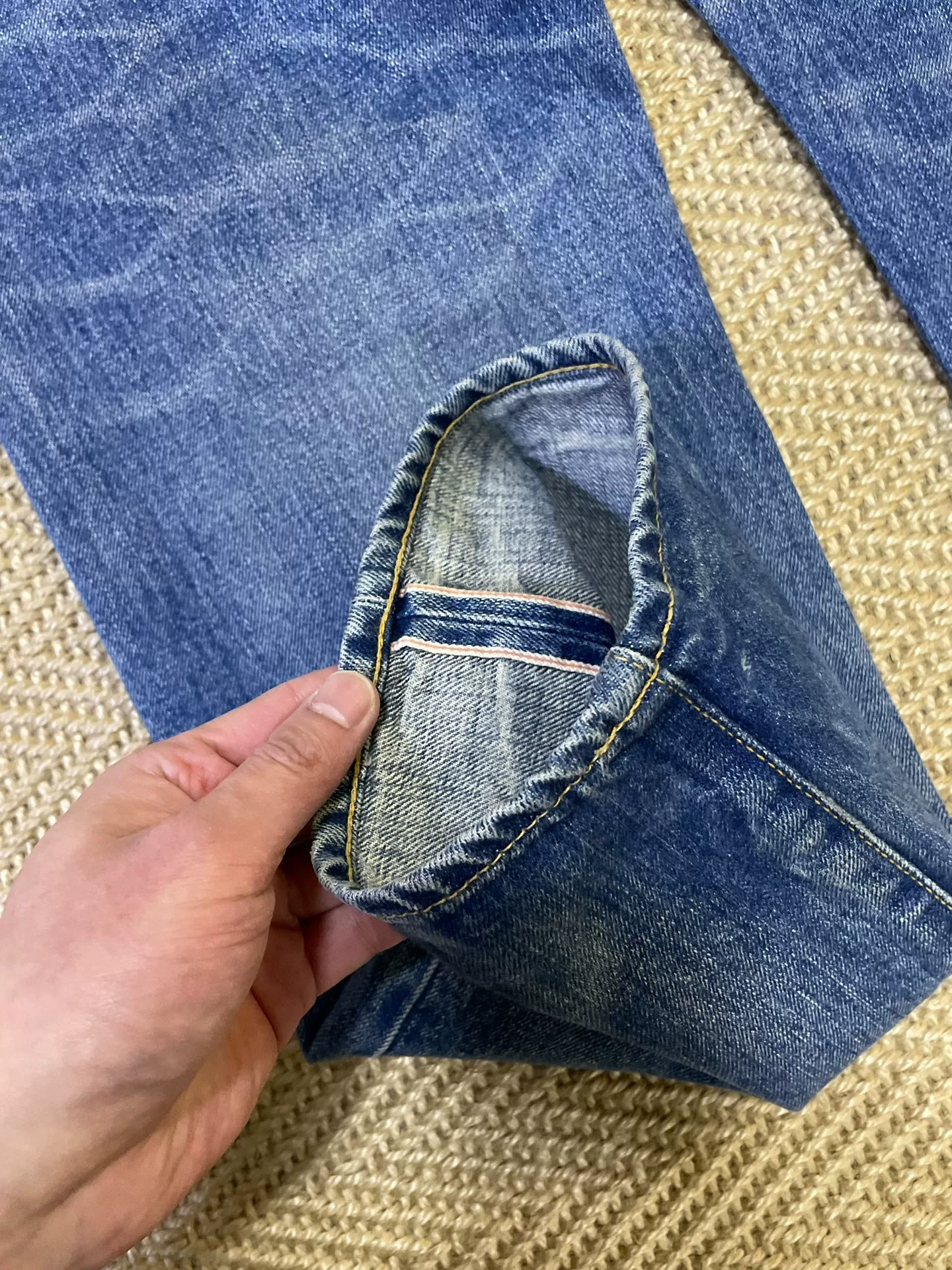 Vanquish Fragment Knife-Cut Washed Jeans — label