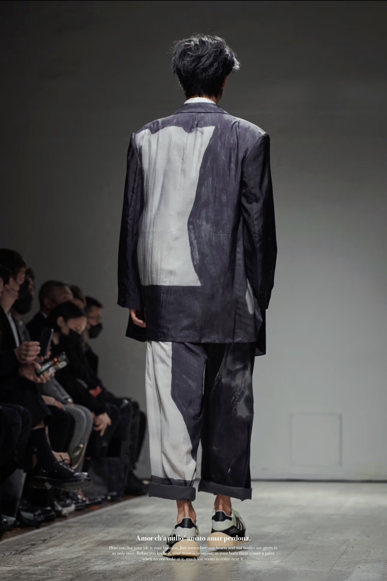 Yohji Yamamoto 23ss Silk Suit Jacket — back