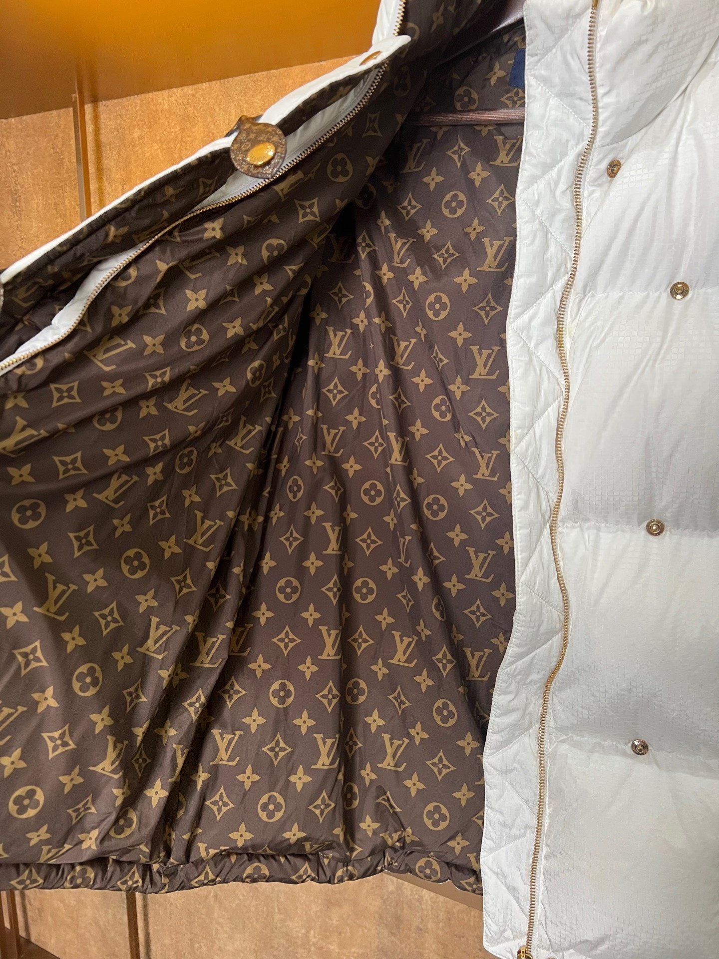 Louis Vuitton White Monogram Down Jacket — label