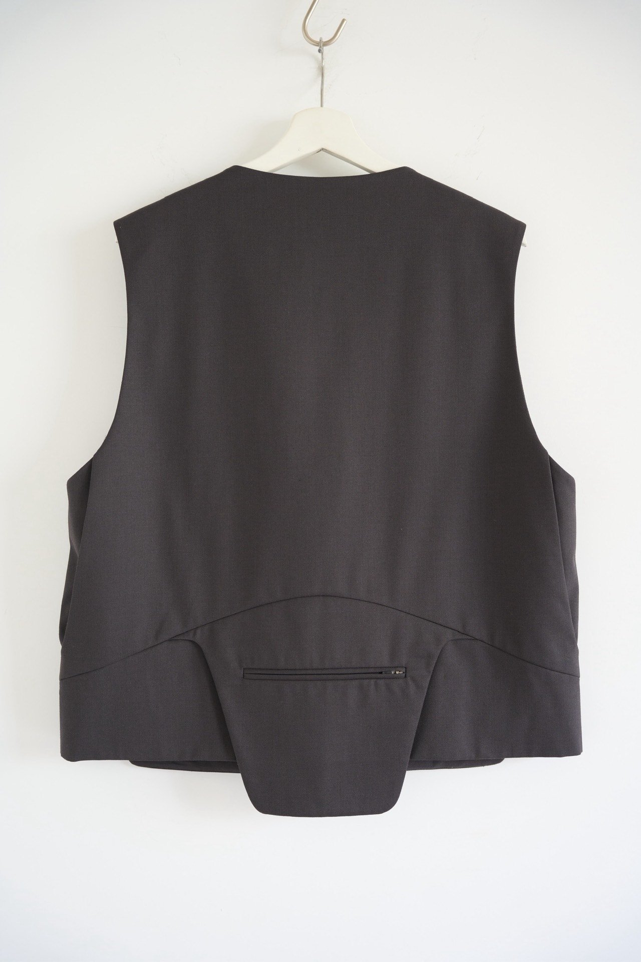 Common Divisor Multi-Pocket Gray Vest — front