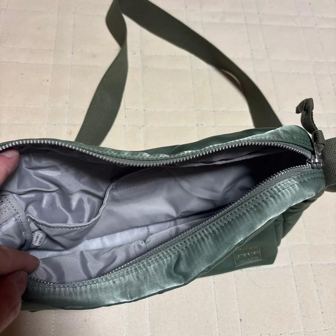 Porter Fade Green Crossbody Shoulder Bag — detail