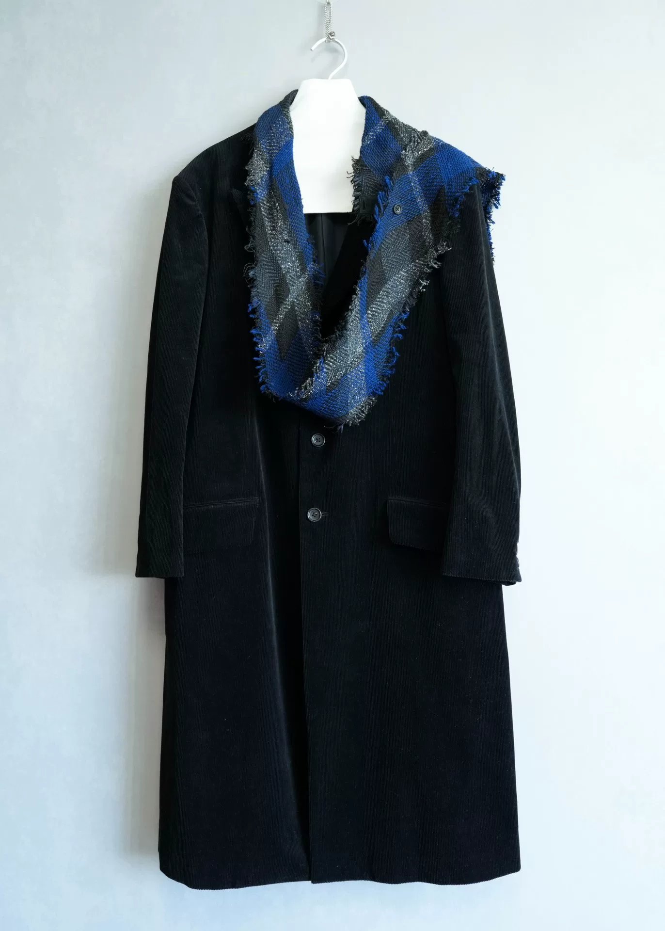 Yohji Yamamoto 22AW Runway Corduroy Coat — detail
