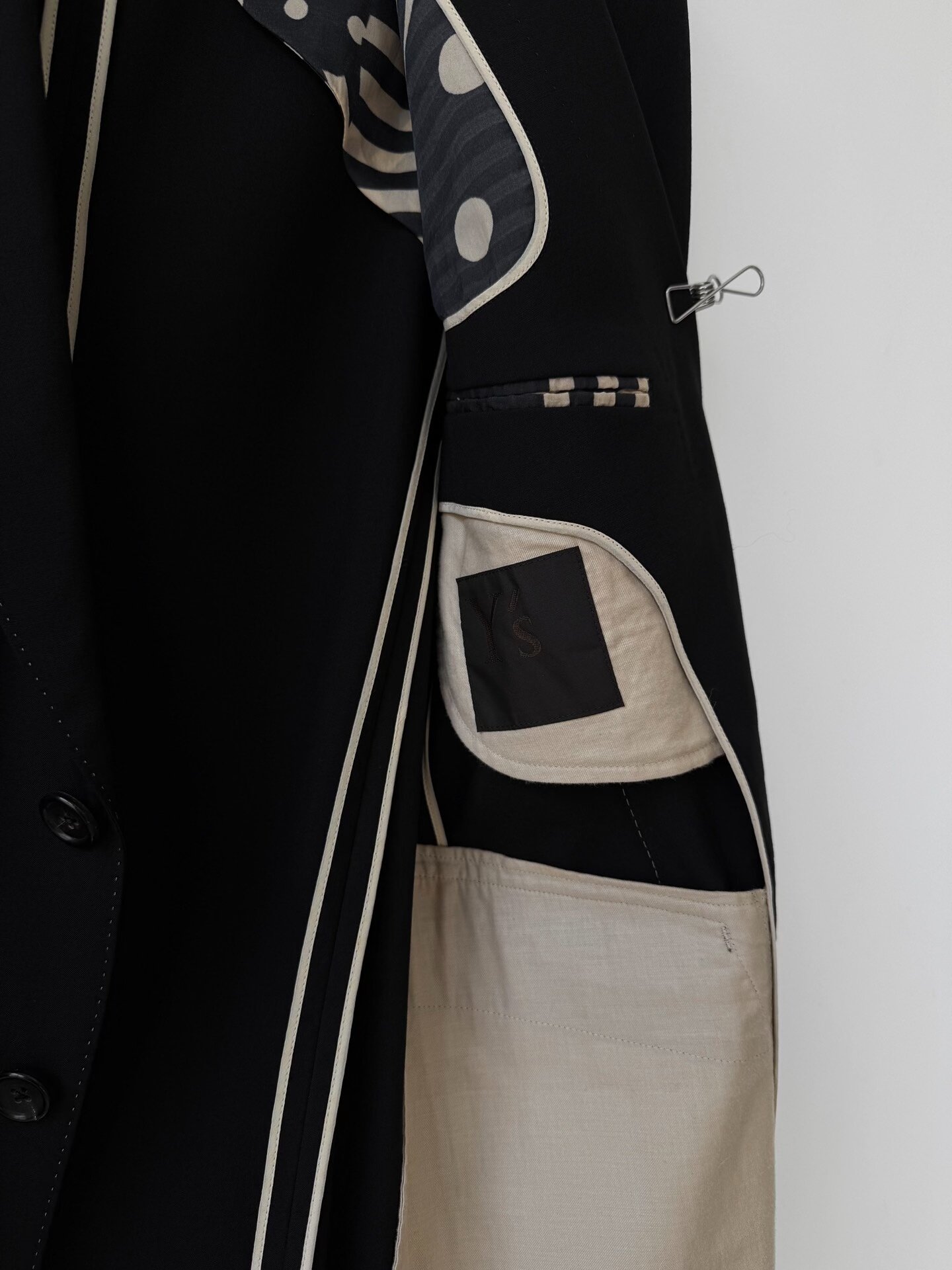 Yohji Yamamoto Y's Men's Wool Blazer — label