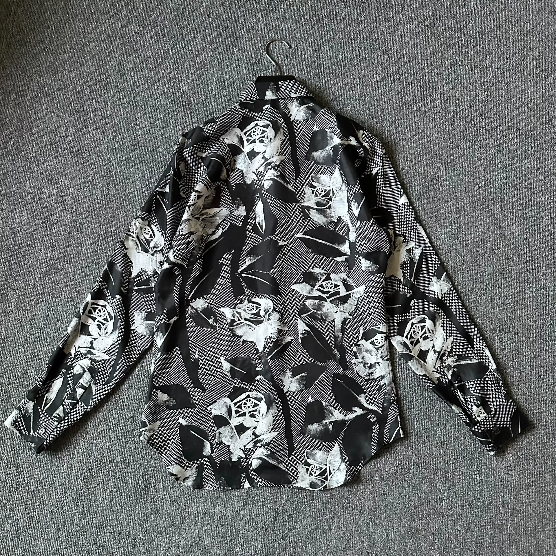 Dior Black White Rose Print Shirt — detail