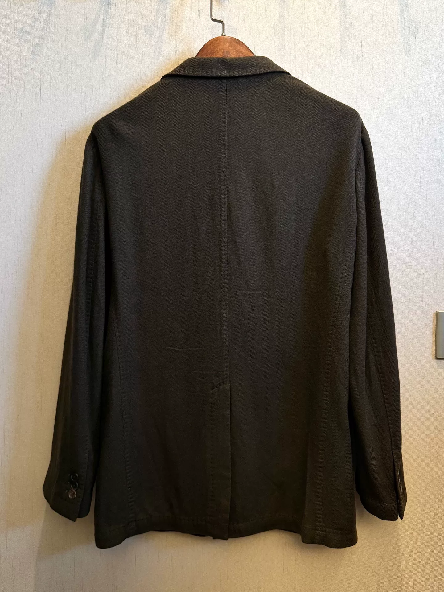 Colombo Brown Cashmere Jacket — detail