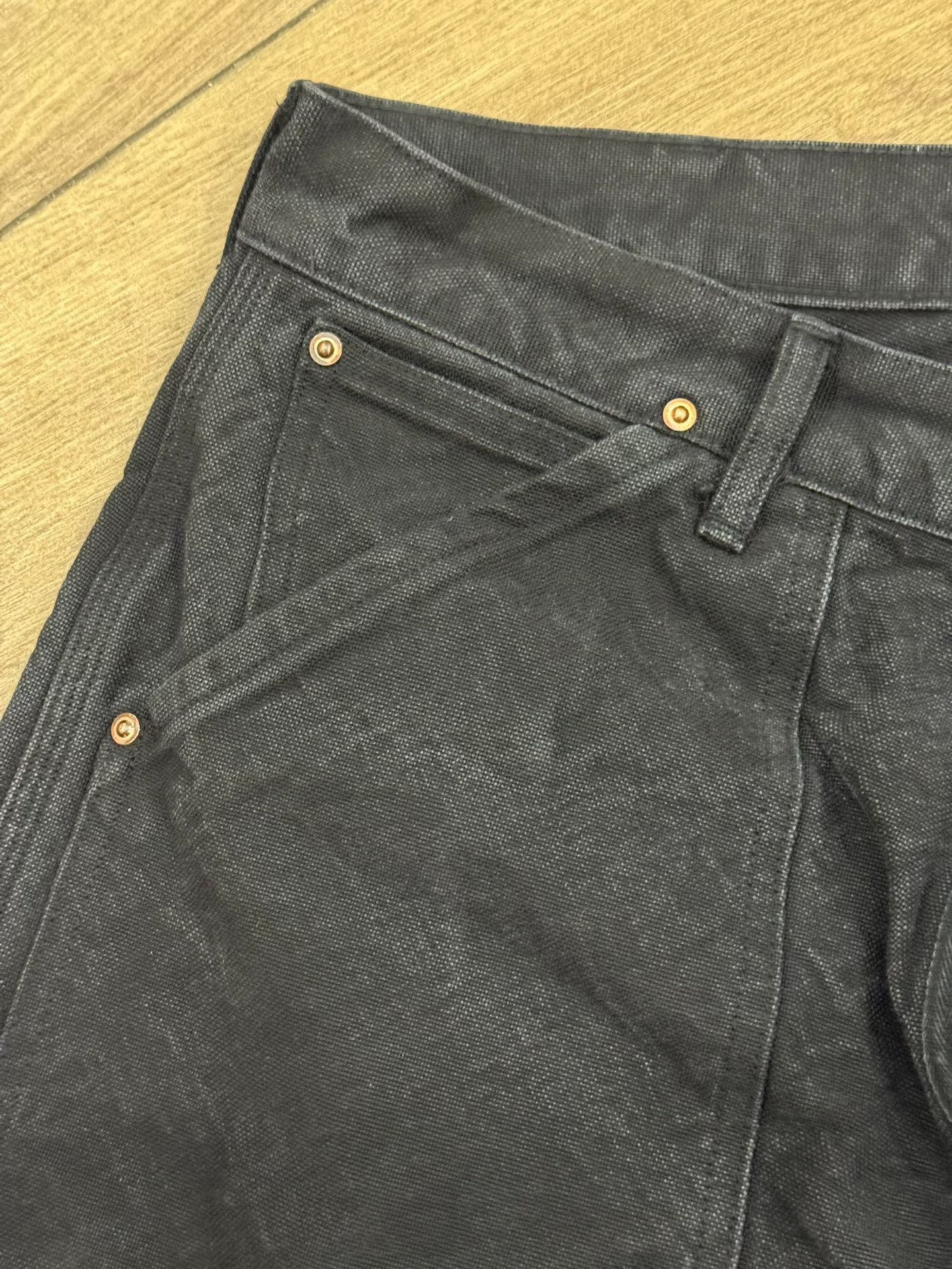 COMOLI Duck Painter Canvas Pants — detail
