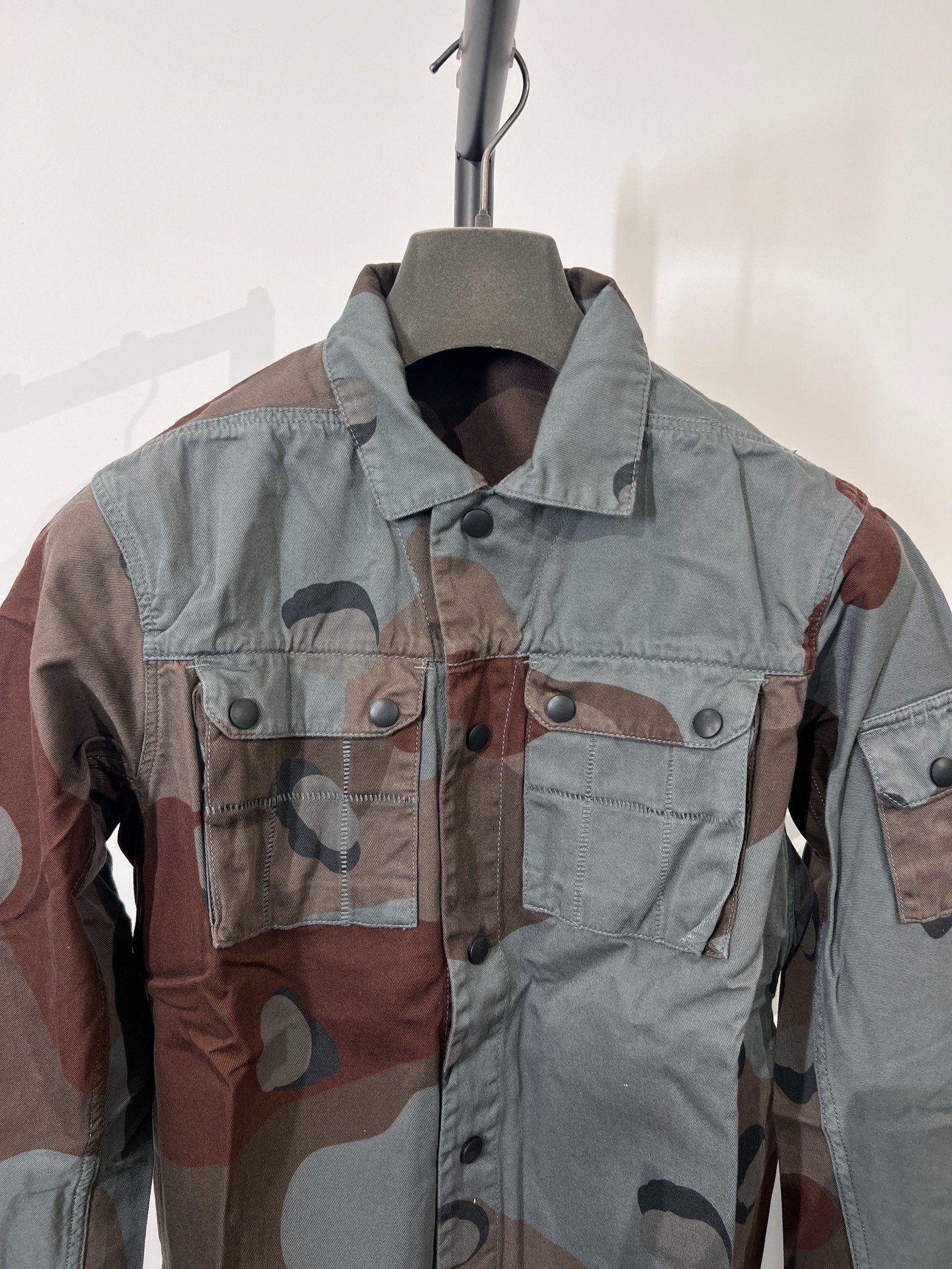 Boris Bidjan Saberi Camo Work Shirt Jacket — detail