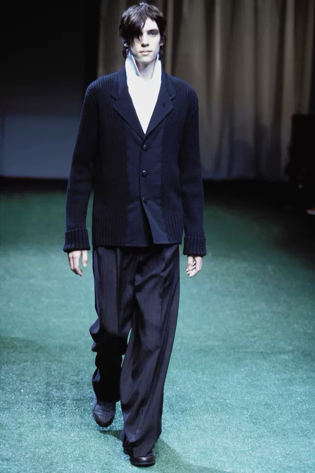 Yohji Yamamoto 02AW Runway Knit Coat — detail