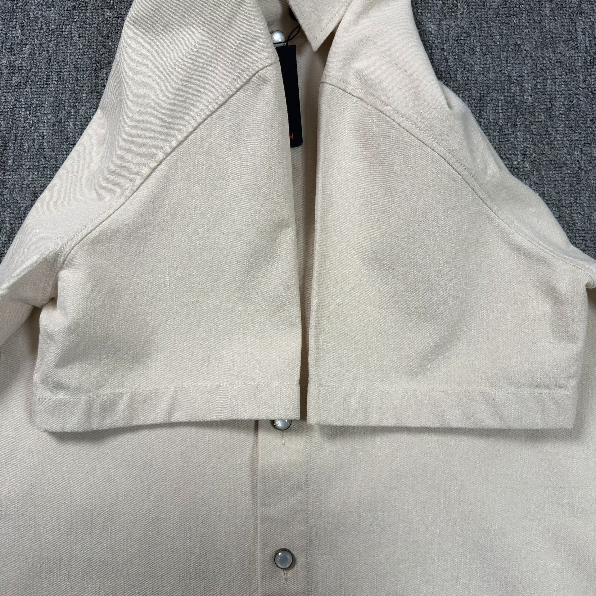 Louis Vuitton Beige Leather Logo Short-Sleeve Shirt — detail