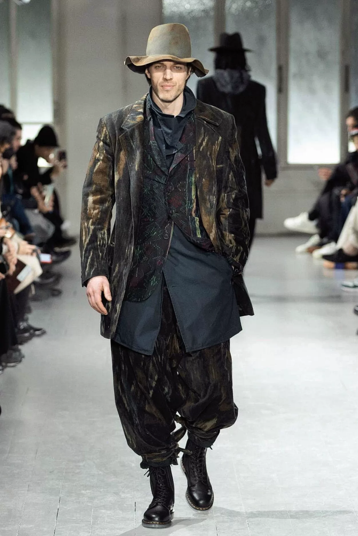 Yohji Yamamoto 23AW Wool Flannel Asymmetric Coat — label