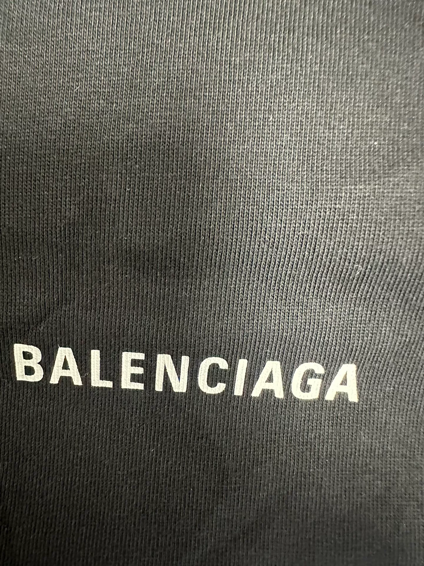 Balenciaga Letter Print Loose Drop Shoulder T-shirt — detail